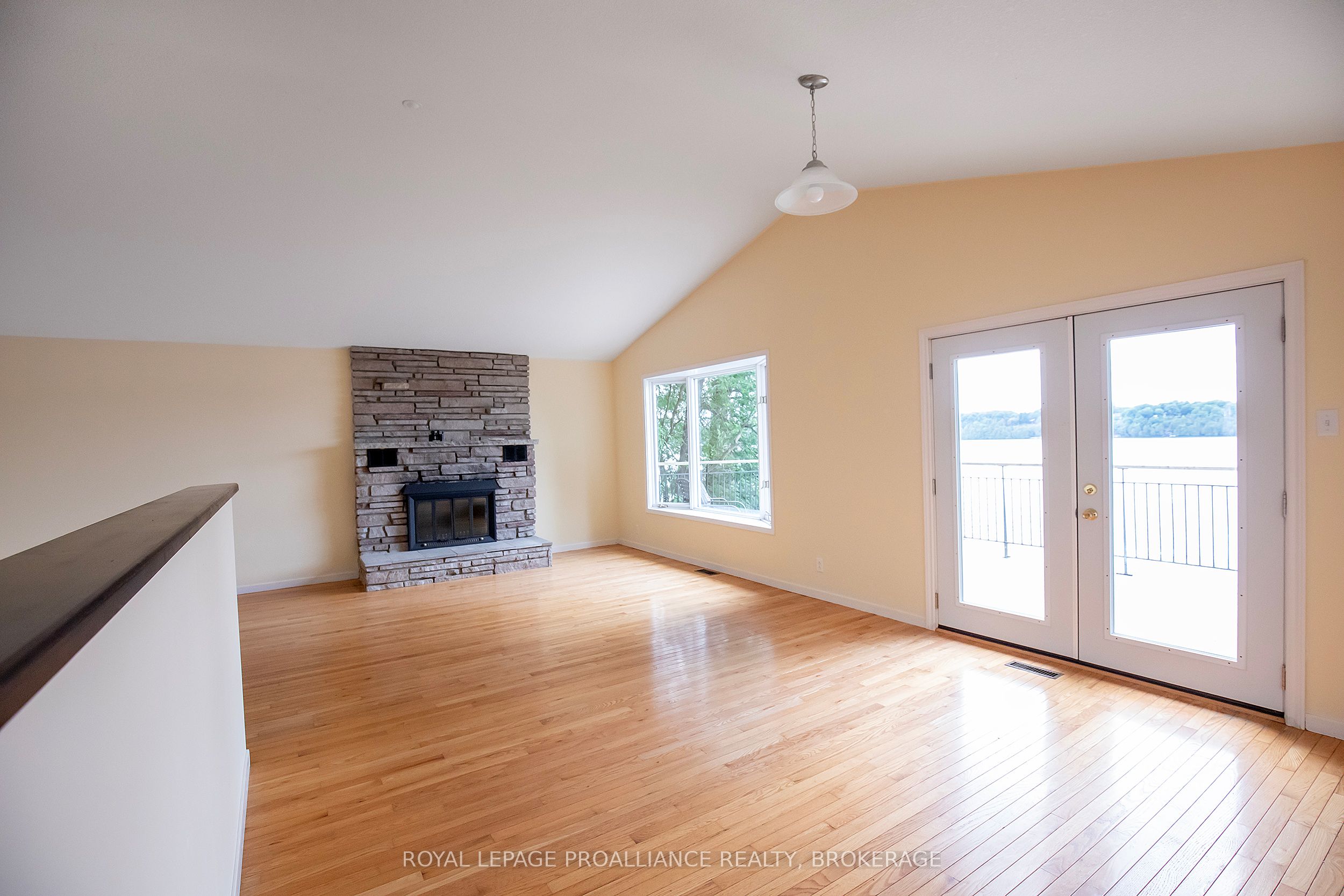 4502 Red Maple Lane, Frontenac, ON K0H 1X0 photo 5