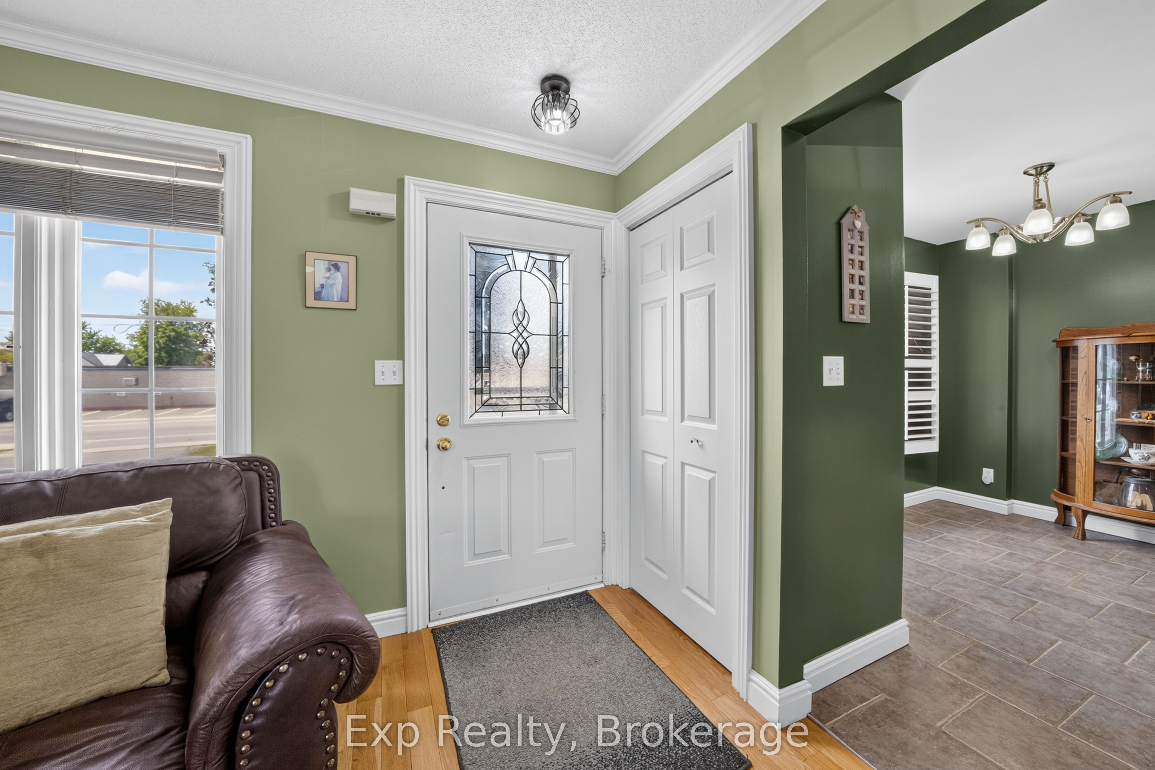 59 Avondale Road, Belleville, ON K8P 4G2 photo 4