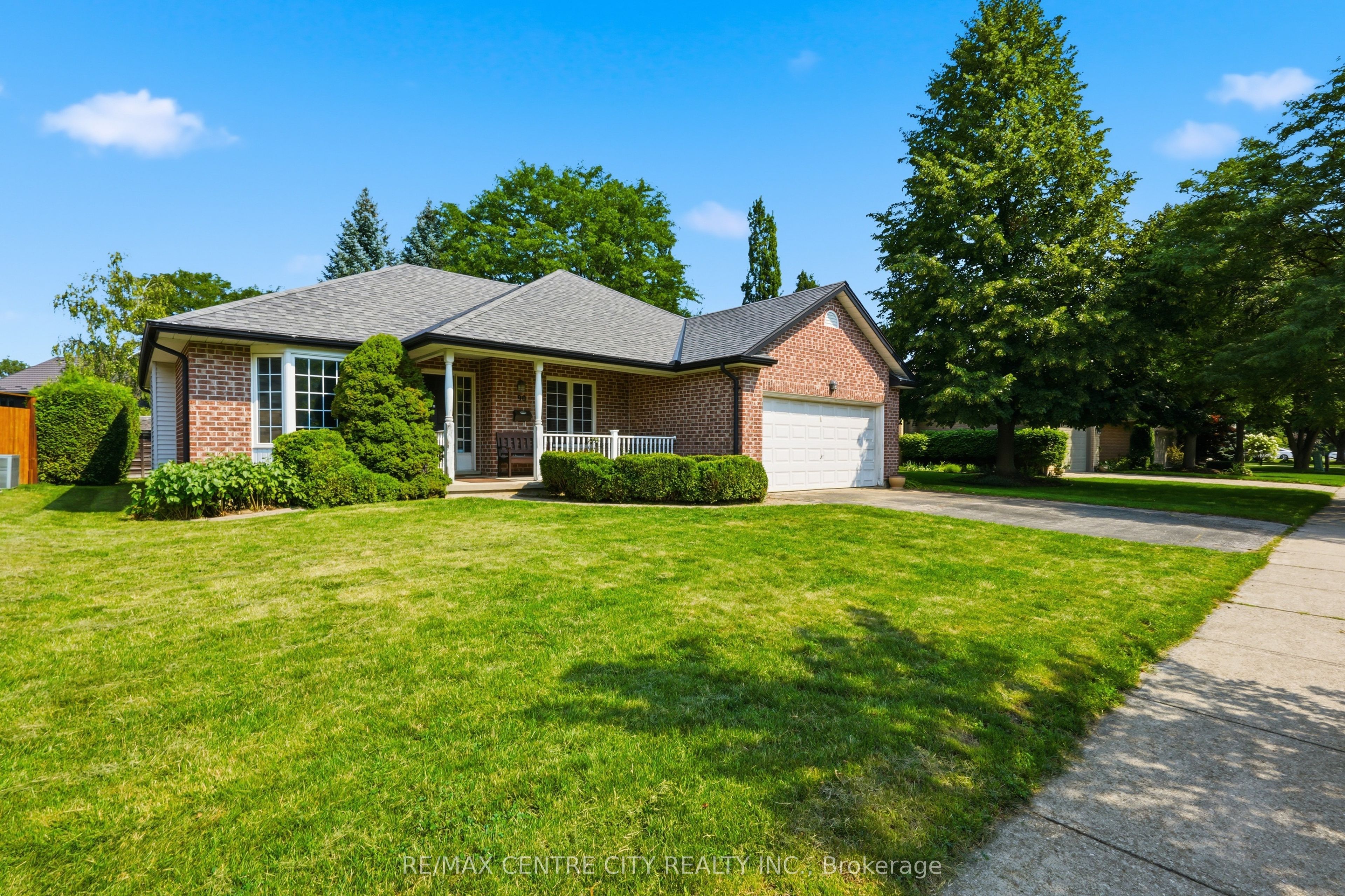 90 Moraine Crescent, London North, ON N6G 4Z1