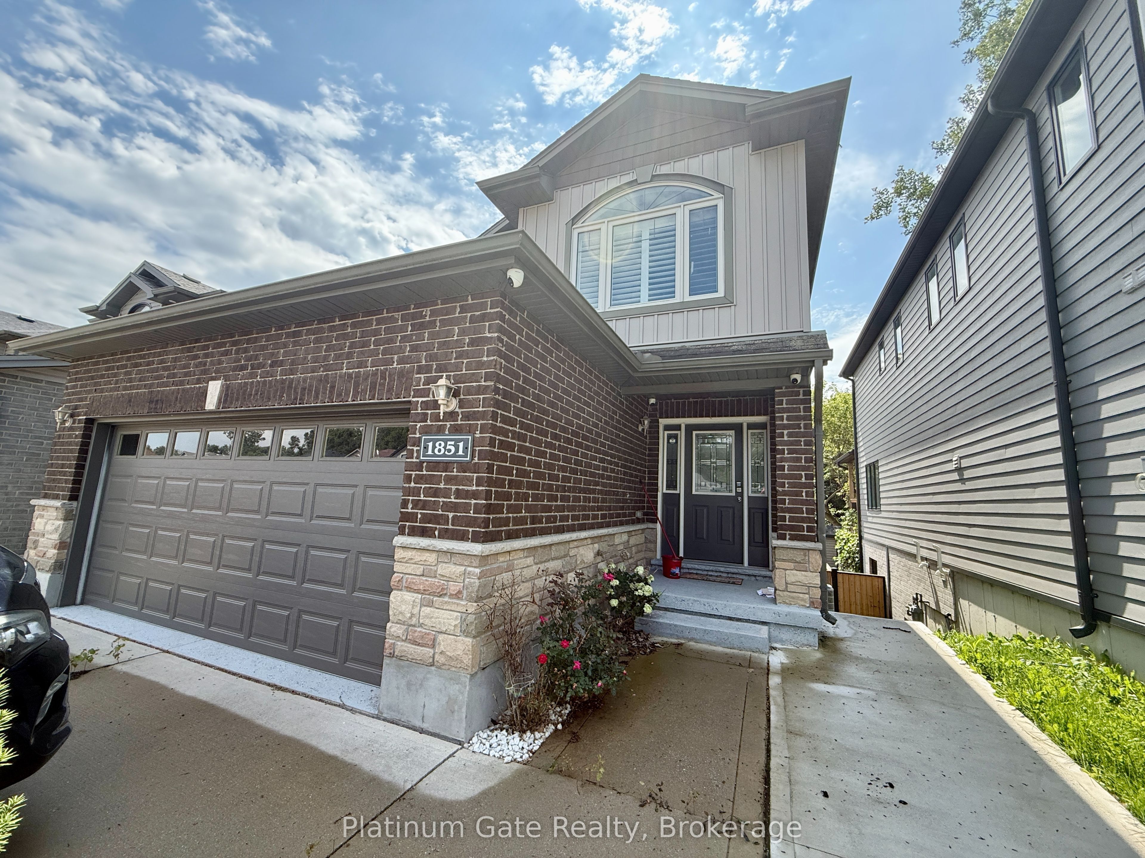 1851 Frederick Crescent UPPER, London East, ON N5W 0A5