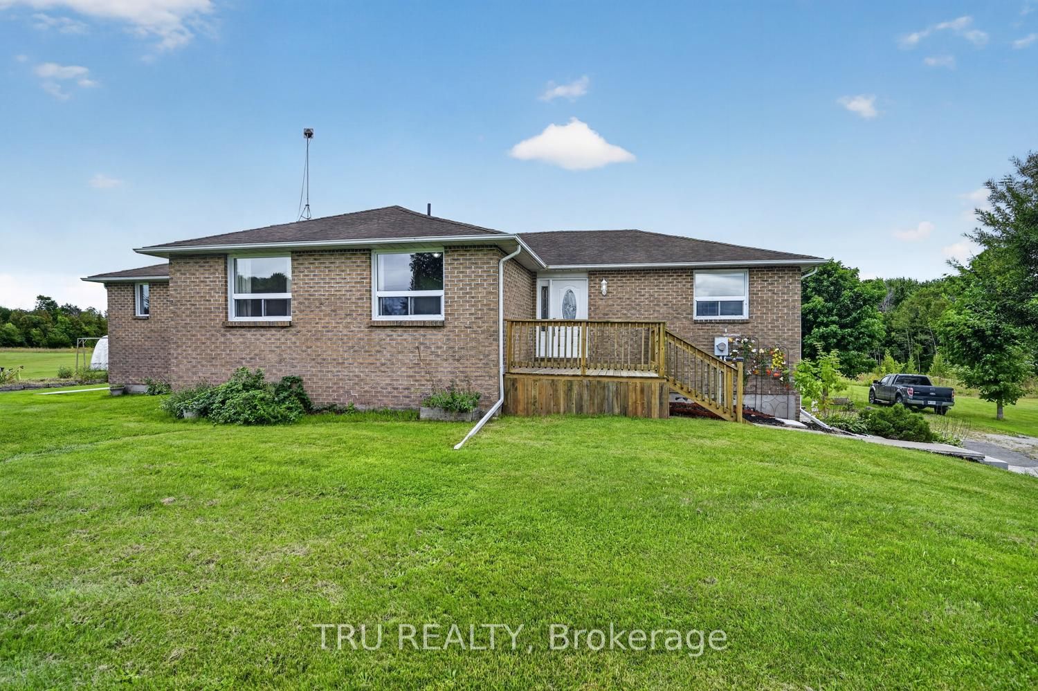 123 Hard Island Road, Athens, ON K0E 1B0