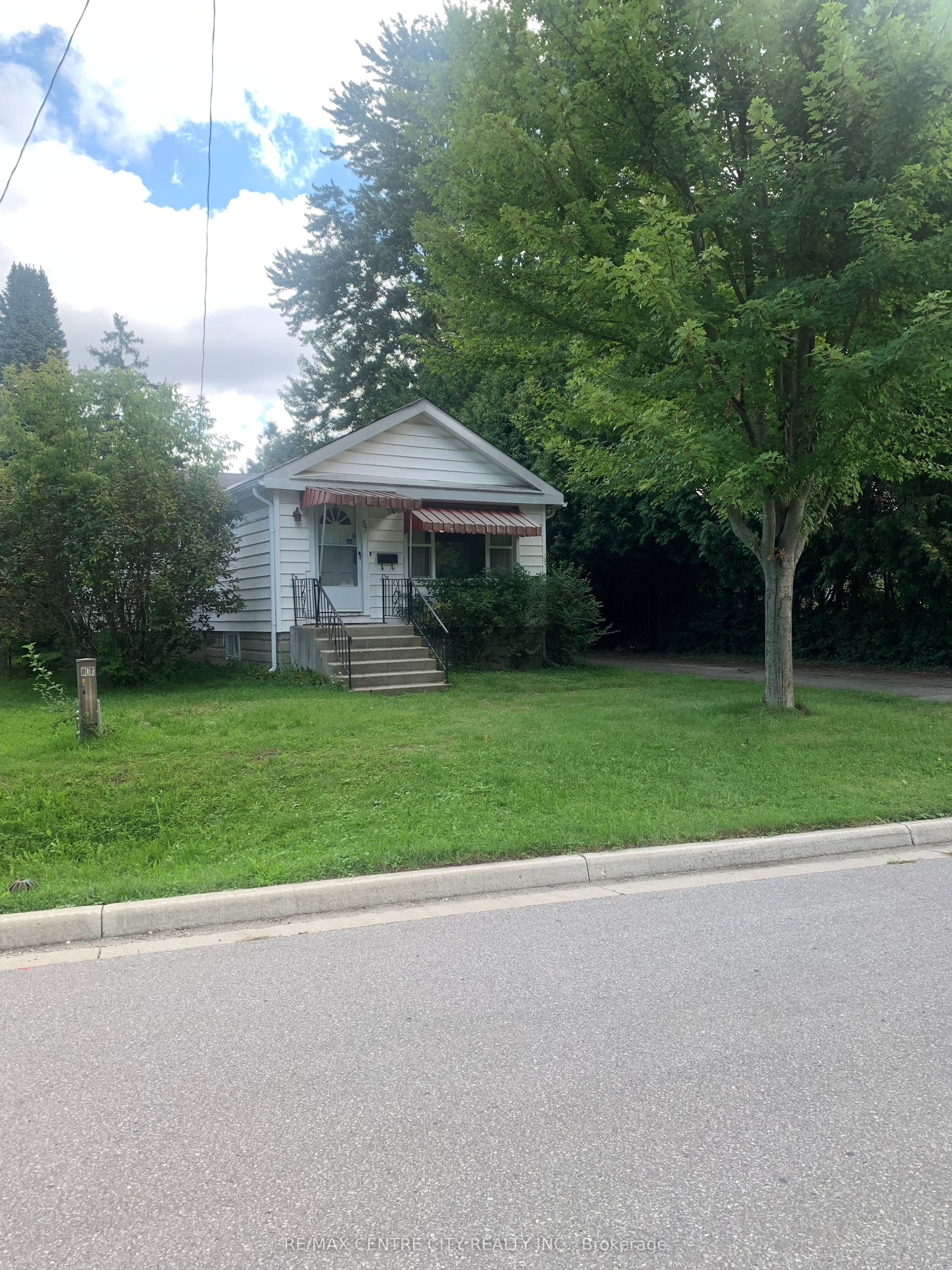 57 Britannia Avenue, London North, ON N6H 2J3 photo 2