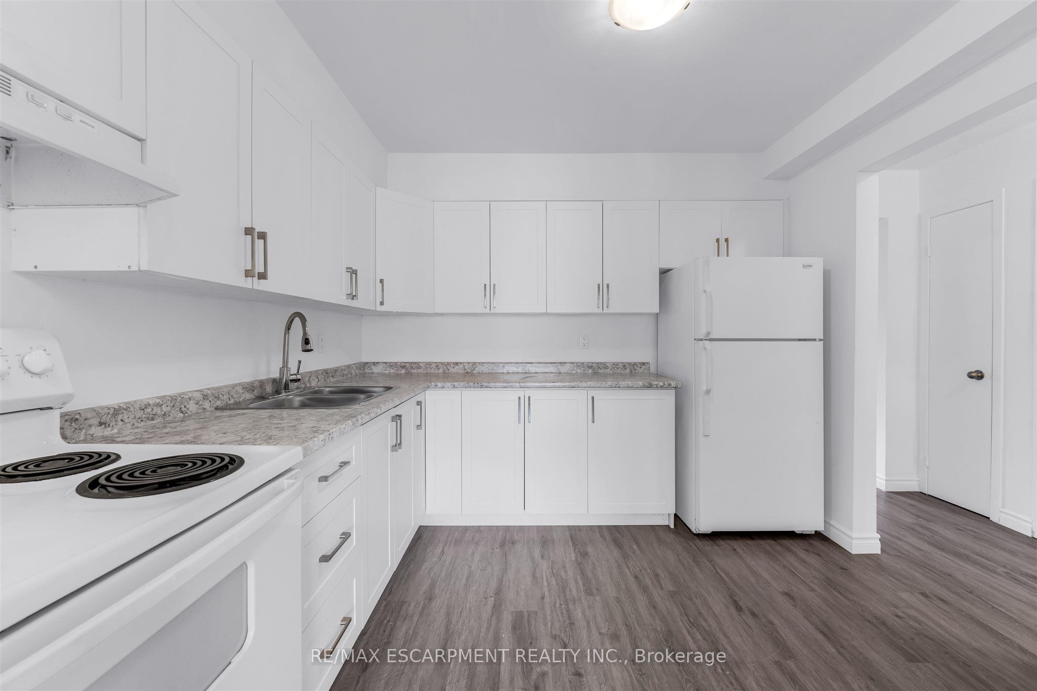 100 Brownleigh Avenue 284, Welland, ON L3B 5V8 photo 5