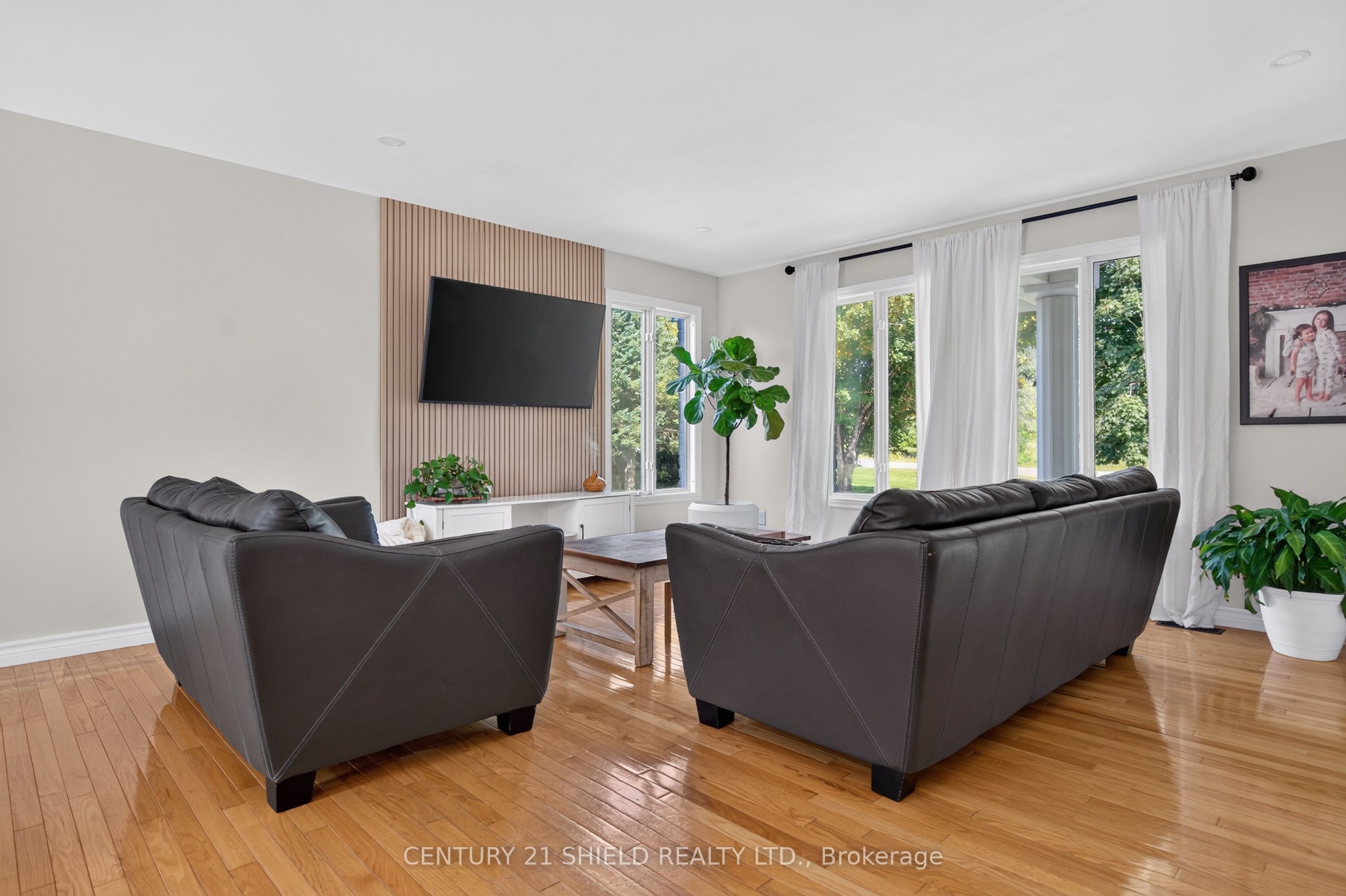 17070 Speer Road, South Stormont, ON K0C 1P0 photo 5