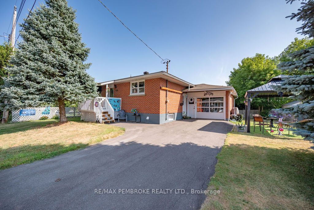 335 Willard Street, Pembroke, ON K8A 3T8 photo 4