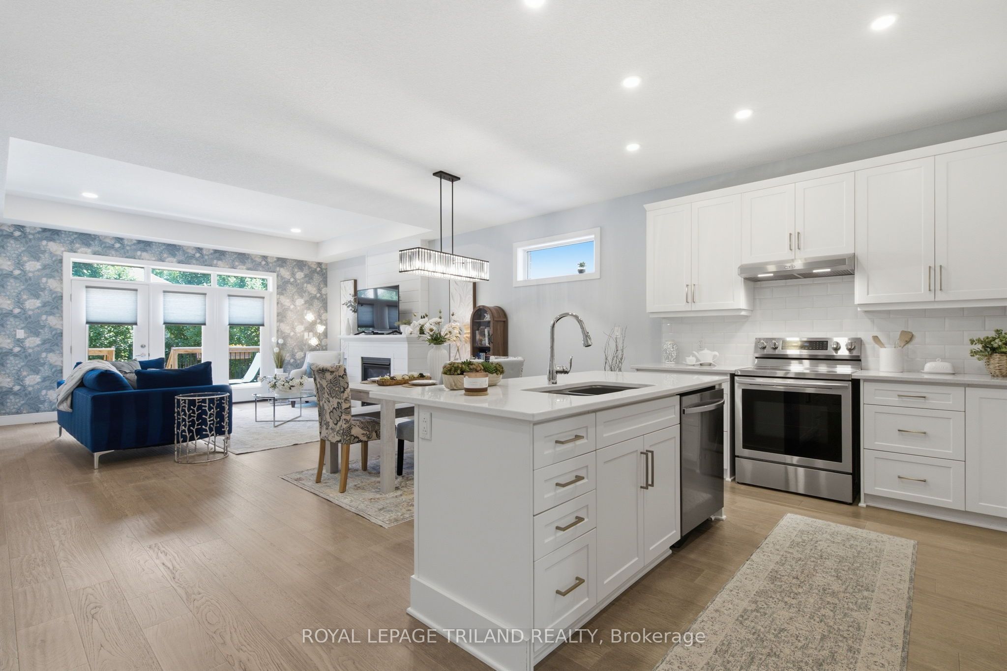 149 Collins Way, Strathroy-Caradoc, ON N7G 0G2 photo 5