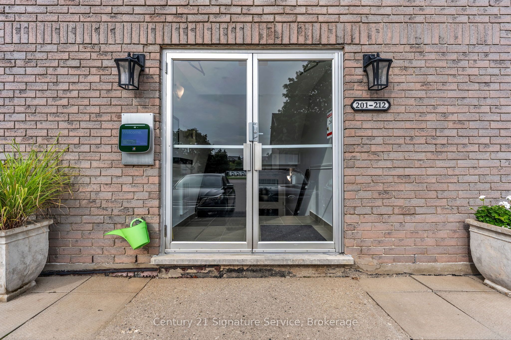 50 Campbell Court 202, Stratford, ON N5A 7T6 photo 3