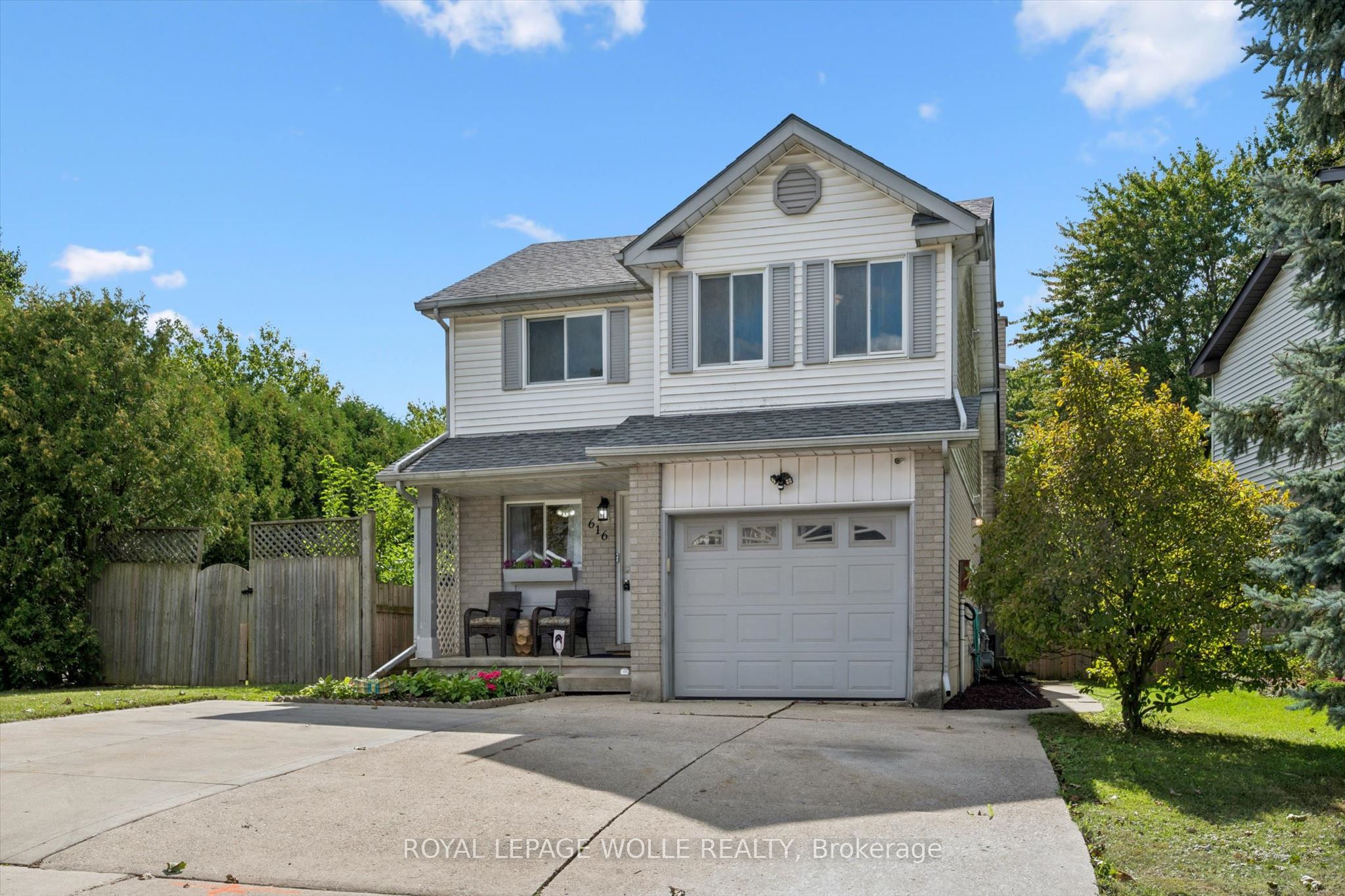 616 Westheights Drive, Kitchener, ON N2N 2Z2 photo 2