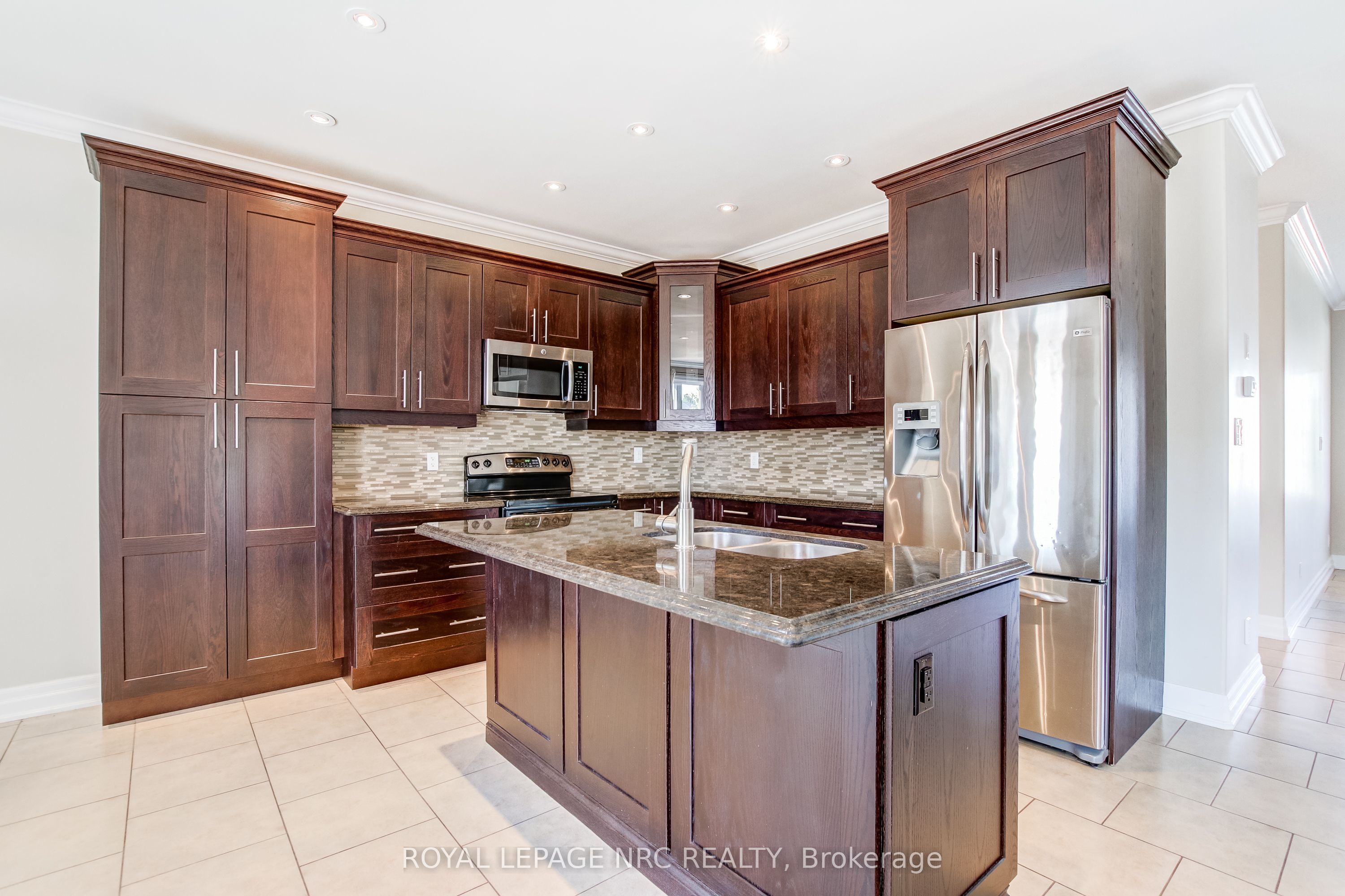 5784 Ironwood Street, Niagara Falls, ON L2H 0G4 photo 4