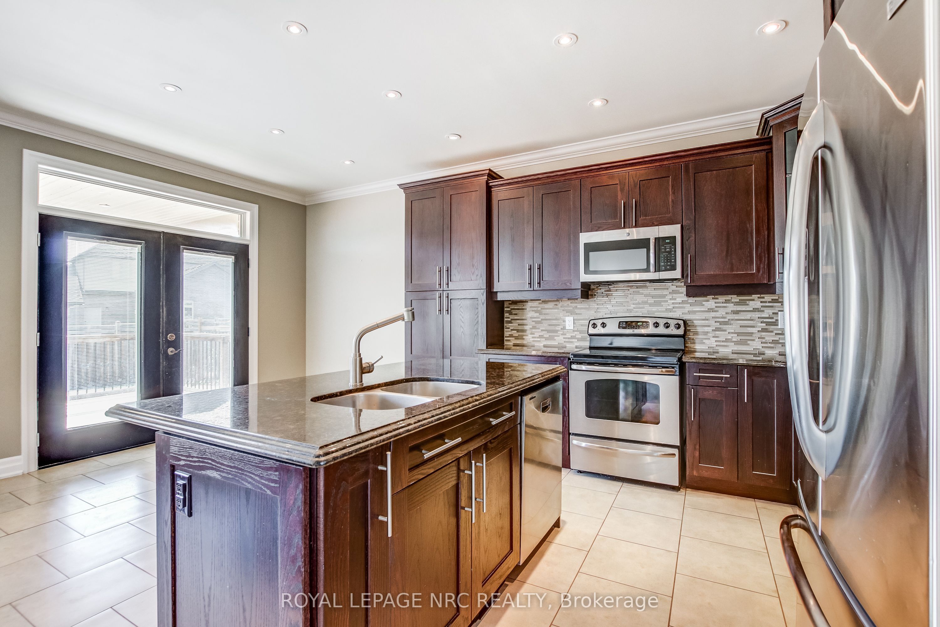 5784 Ironwood Street, Niagara Falls, ON L2H 0G4 photo 5