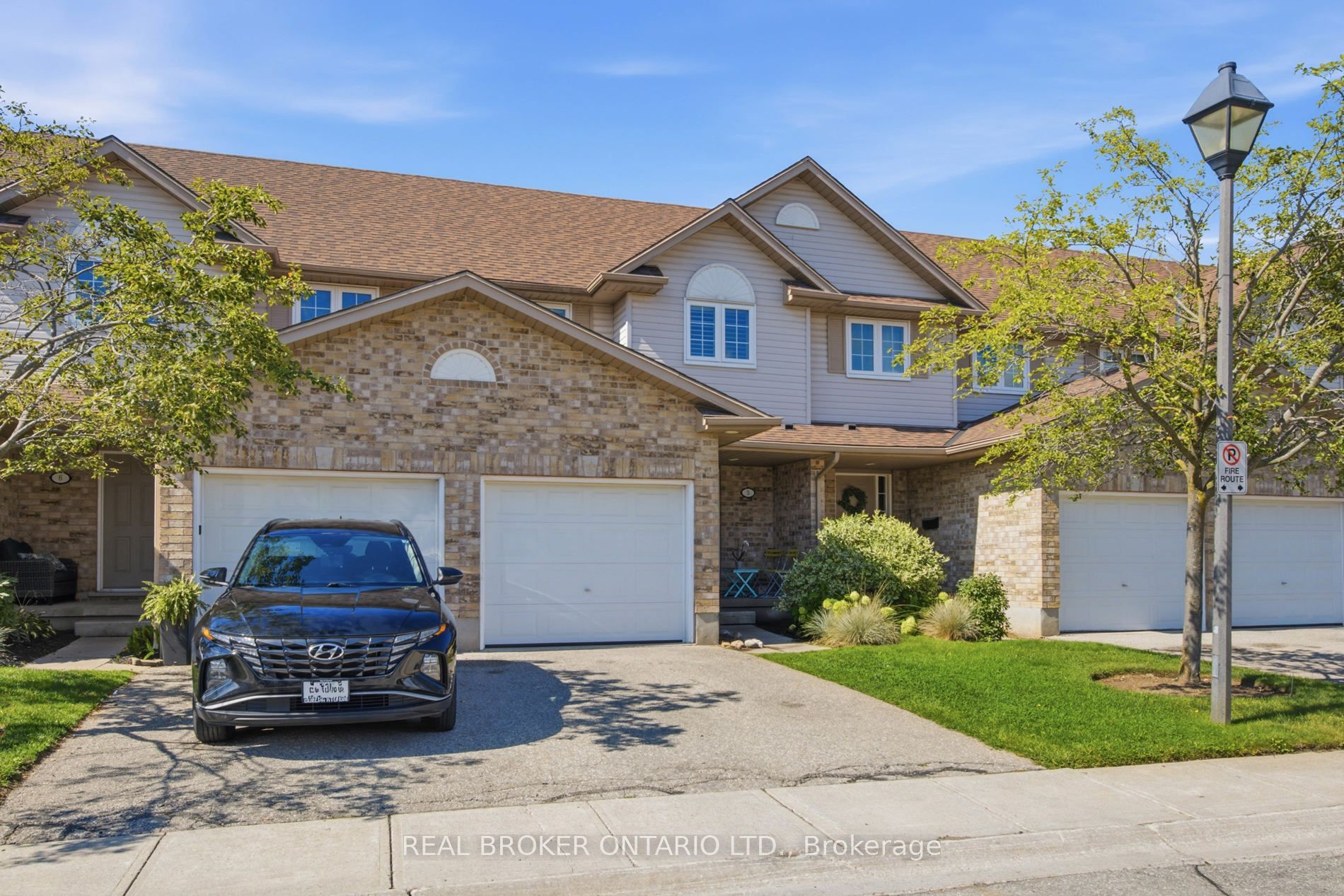 31 Schroder Crescent 5, Guelph, ON N1E 7M6 photo 3