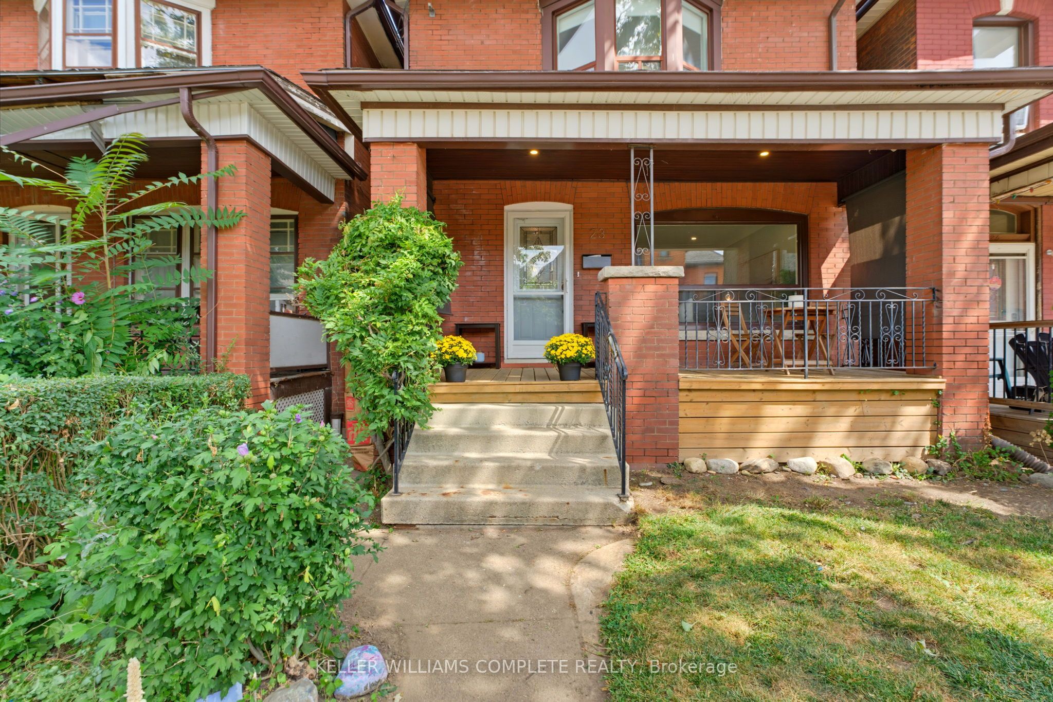 23 Nightingale Street, Hamilton, ON L8L 1R5 photo 2