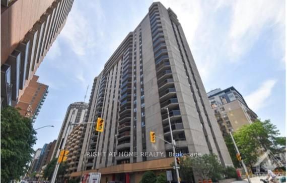 470 Laurier Avenue W 706, Ottawa Centre, ON K1R 7W9