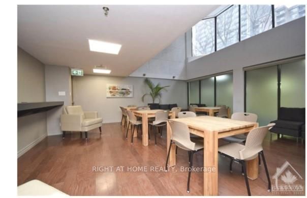 470 Laurier Avenue W 706, Ottawa Centre, ON K1R 7W9 photo 5