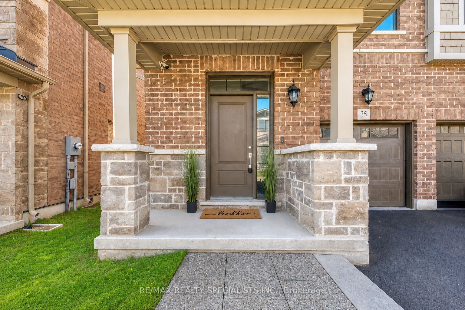 35 Pelican Lane, Hamilton, ON L8K 0A4 photo 3