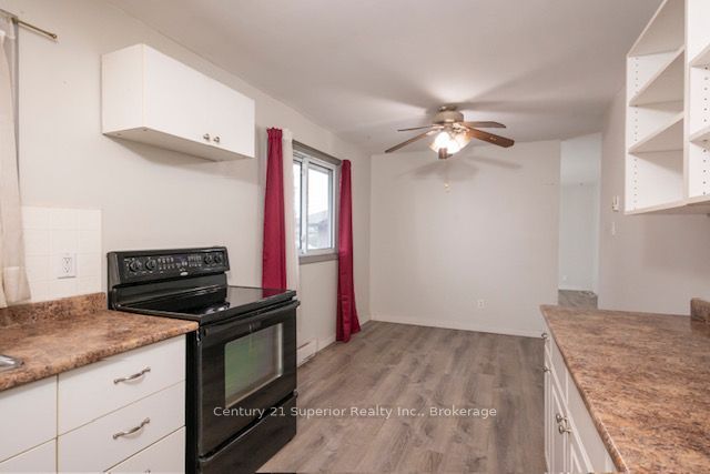 141 Gore Street E, Thunder Bay, ON P7E 3R2 photo 5