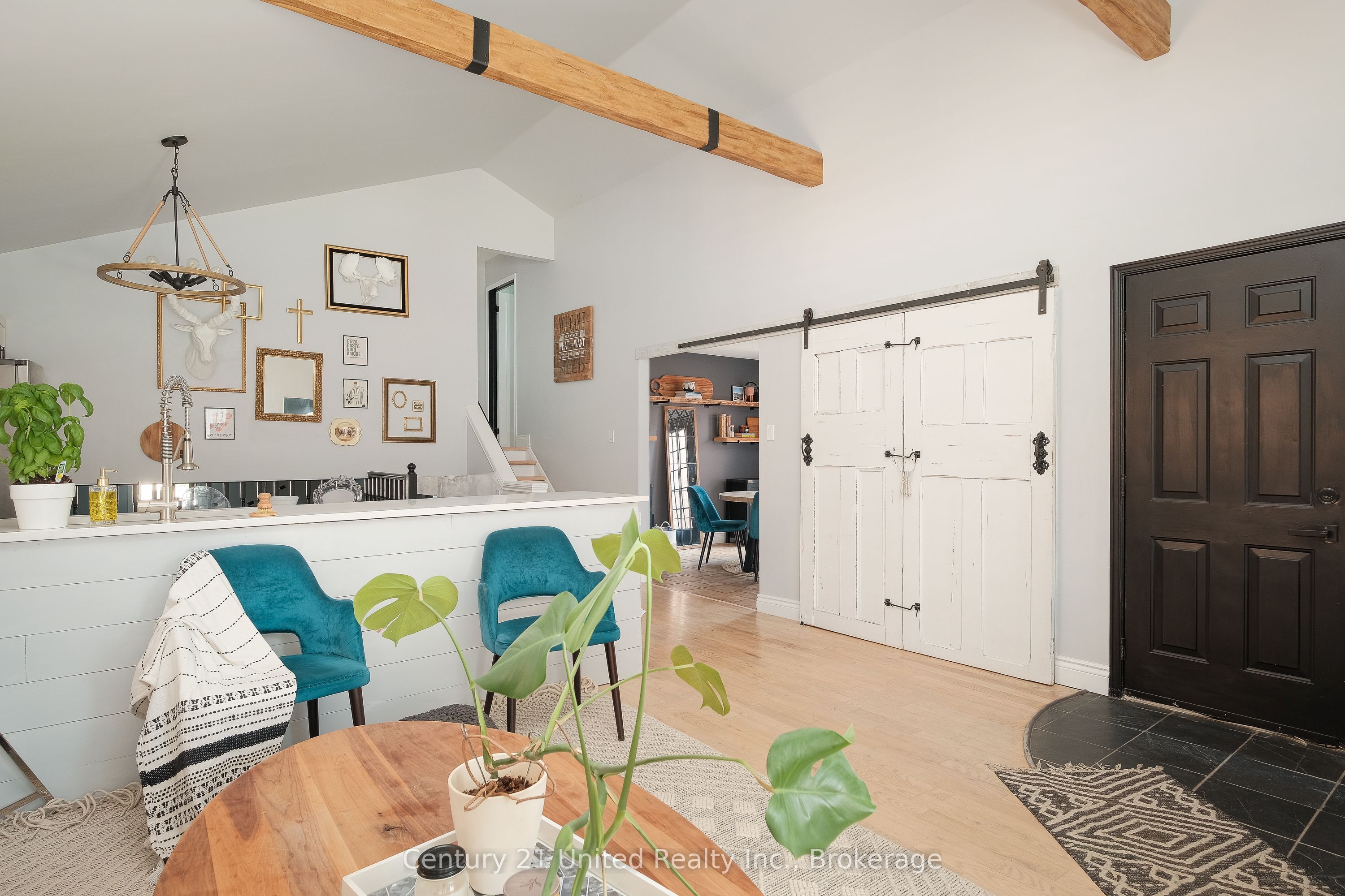 2229 Lorraine Drive, Peterborough, ON K9L 1Y6 photo 5