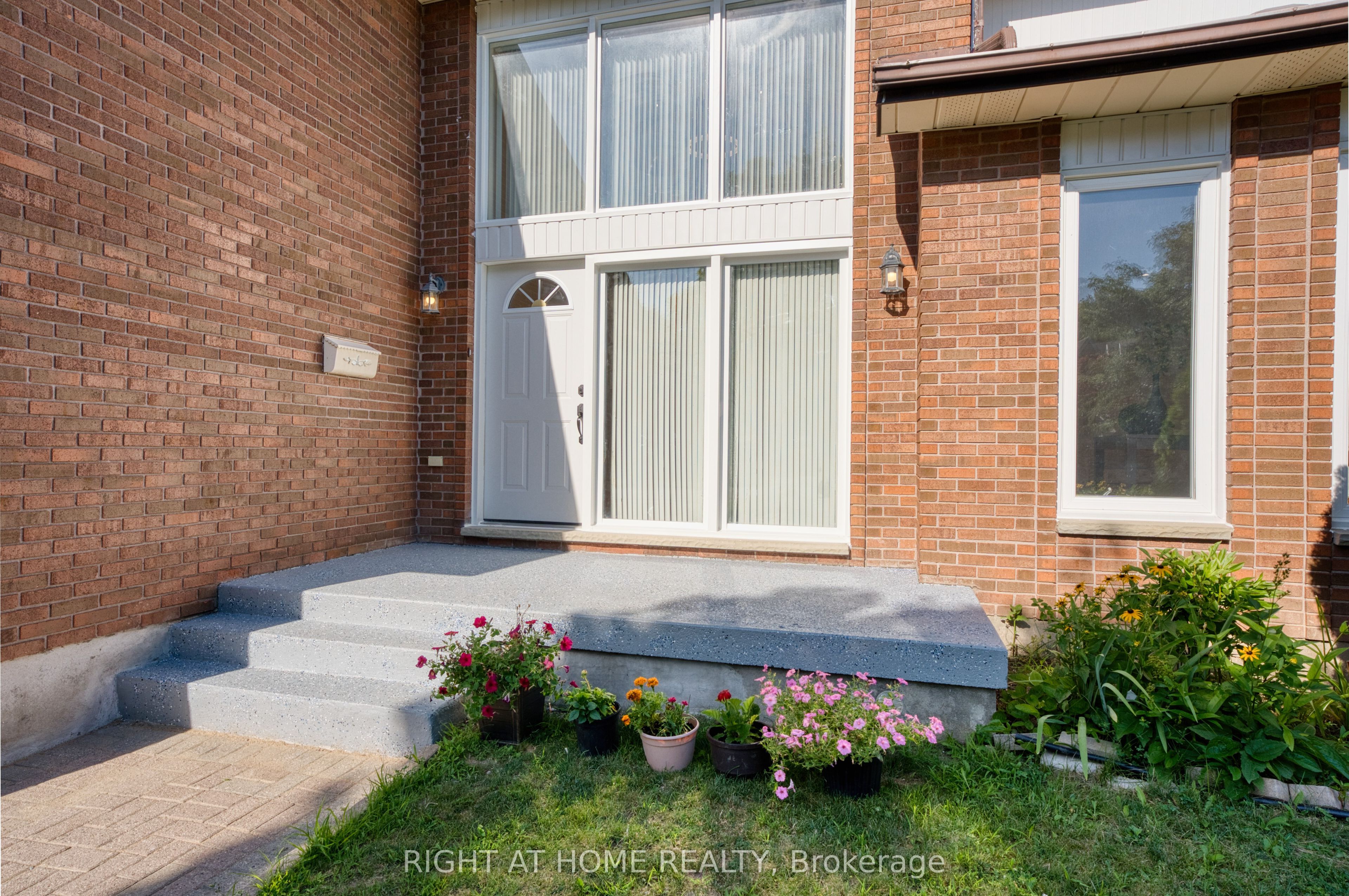 26 GRASMERE Crescent, London North, ON N6G 4P2 photo 2