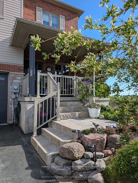 31 Paul Rexe Boulevard E, Otonabee-South Monaghan, ON K9J 0G4 photo 2