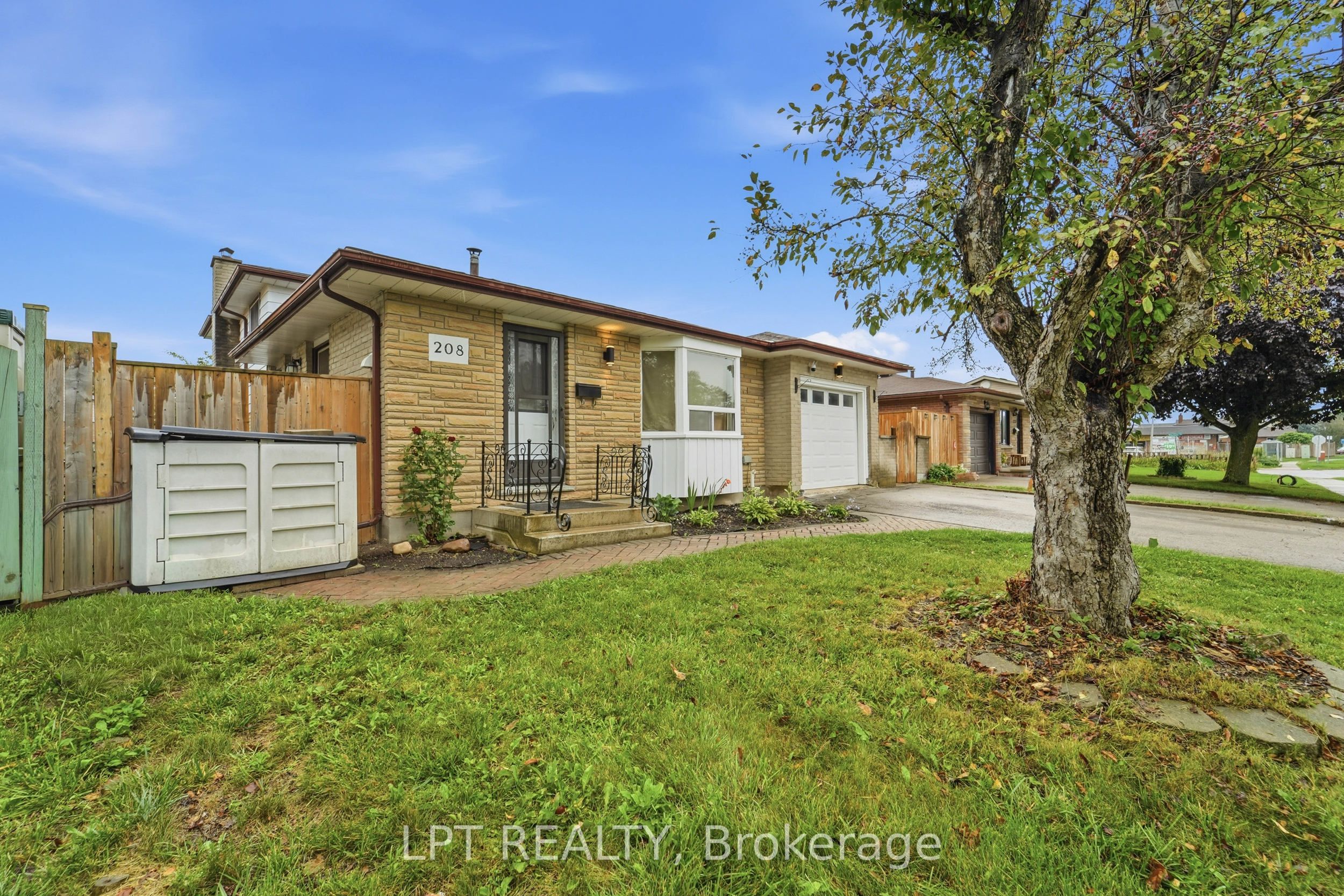 208 Deveron Crescent, London South, ON N5Z 4J3 photo 2