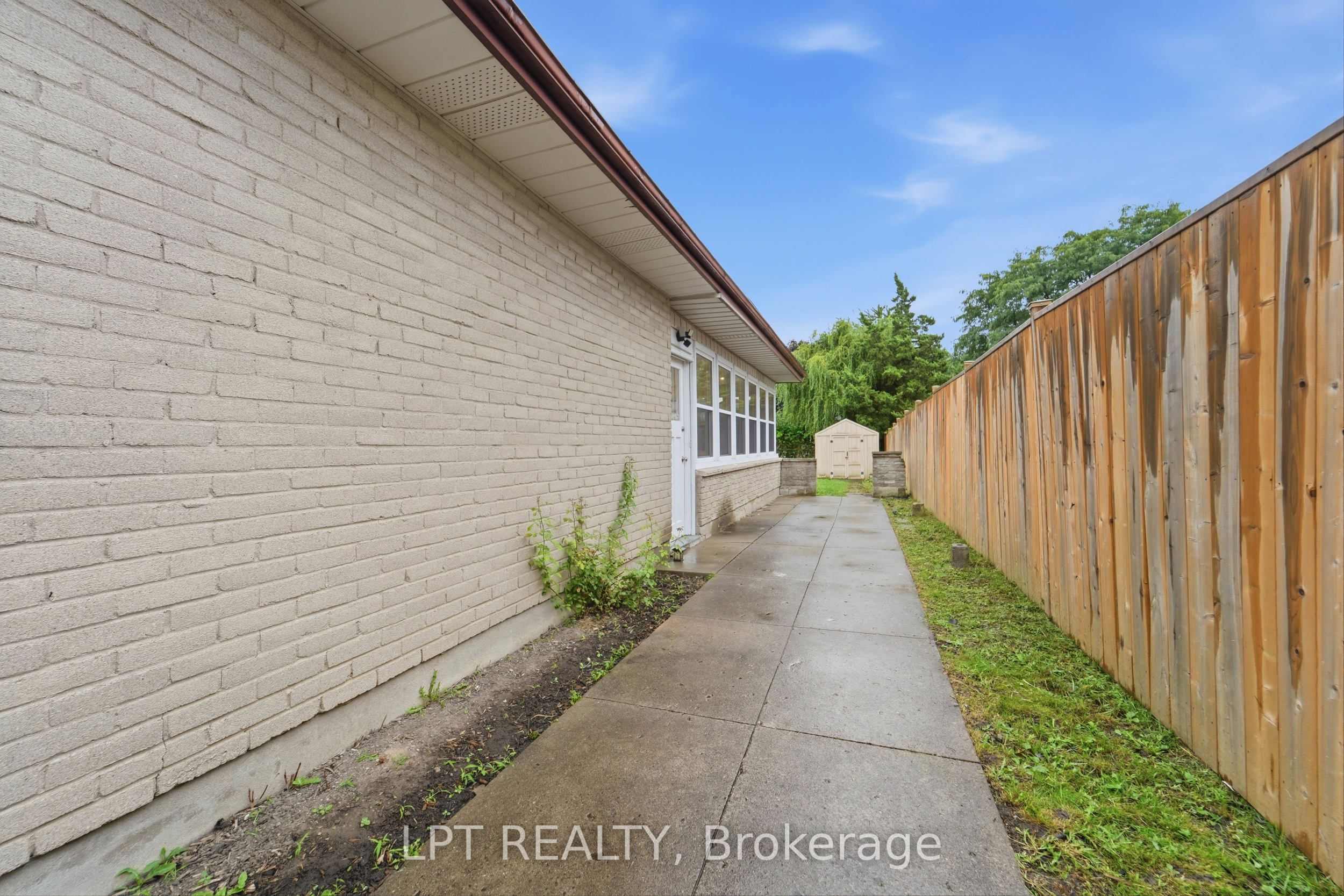 208 Deveron Crescent, London South, ON N5Z 4J3 photo 5