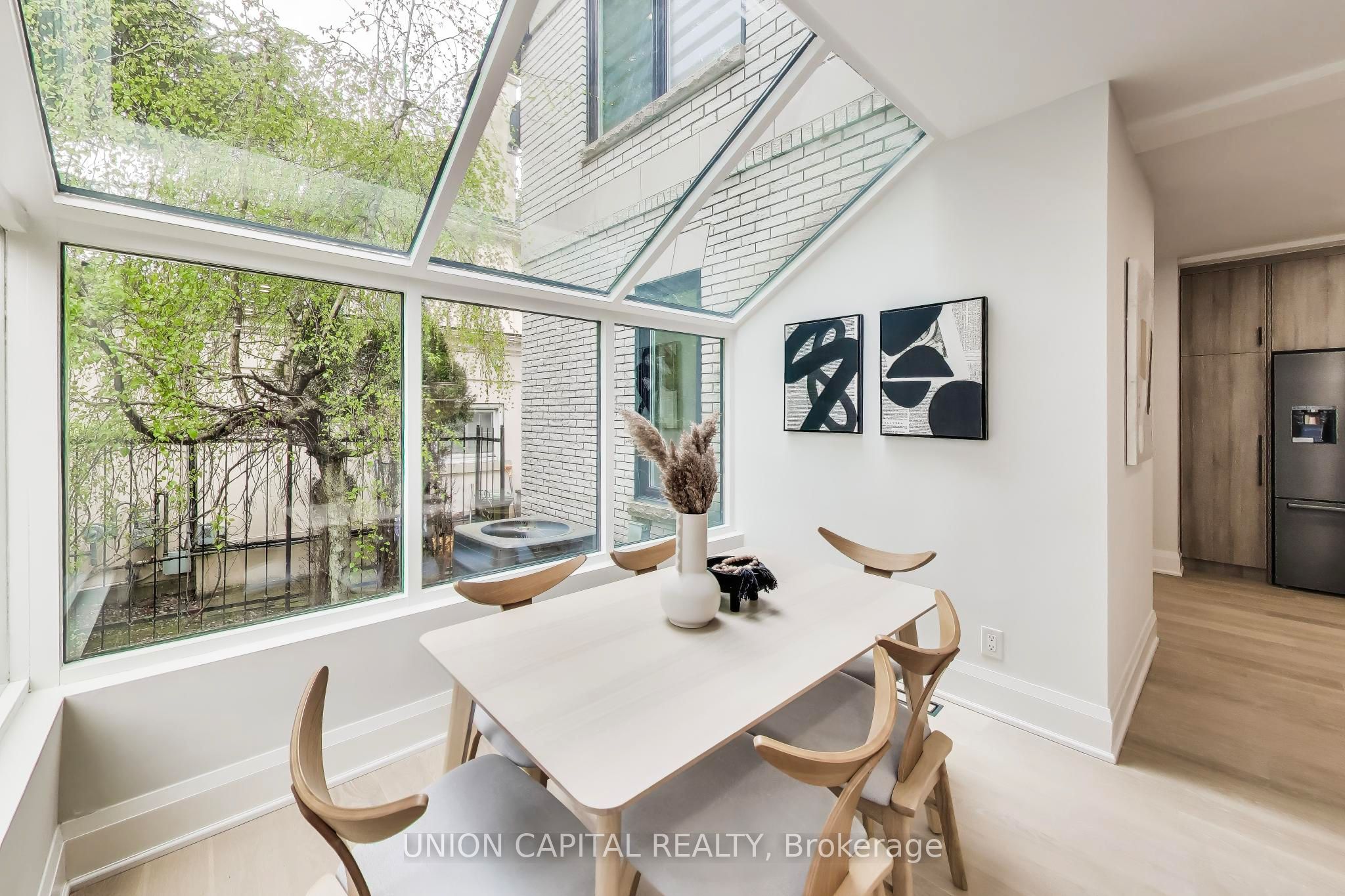 58 Forsyth Avenue N, Hamilton, ON L8S 4E3 photo 4