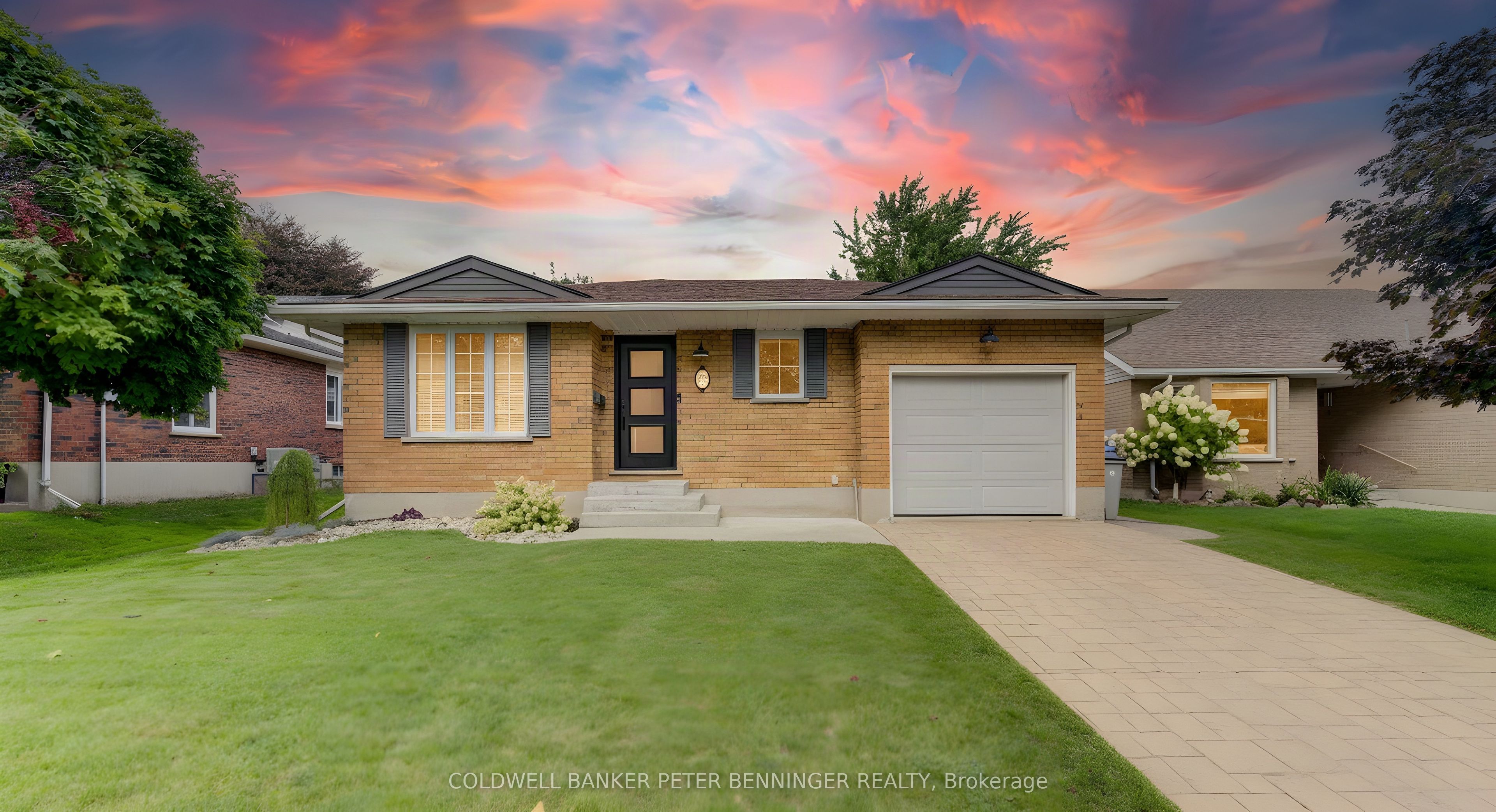 595 Maple Avenue N, North Perth, ON N4W 3G4 photo 2
