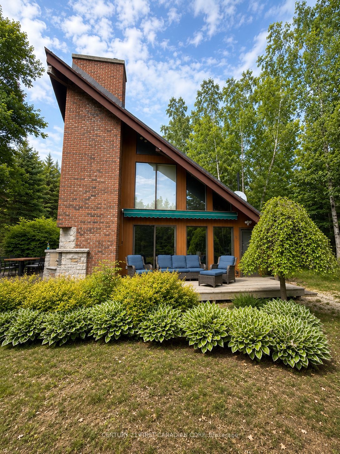 463 Eckford Avenue, Saugeen Shores, ON N0H 2L0