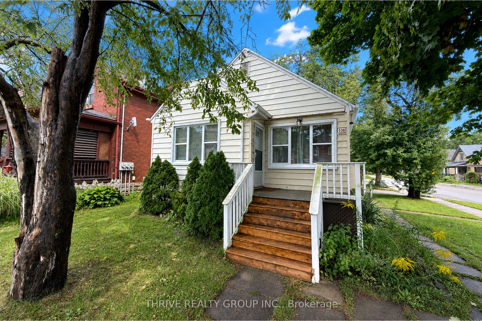 538 Quebec Street Upper, London East, ON N5W 3Z1