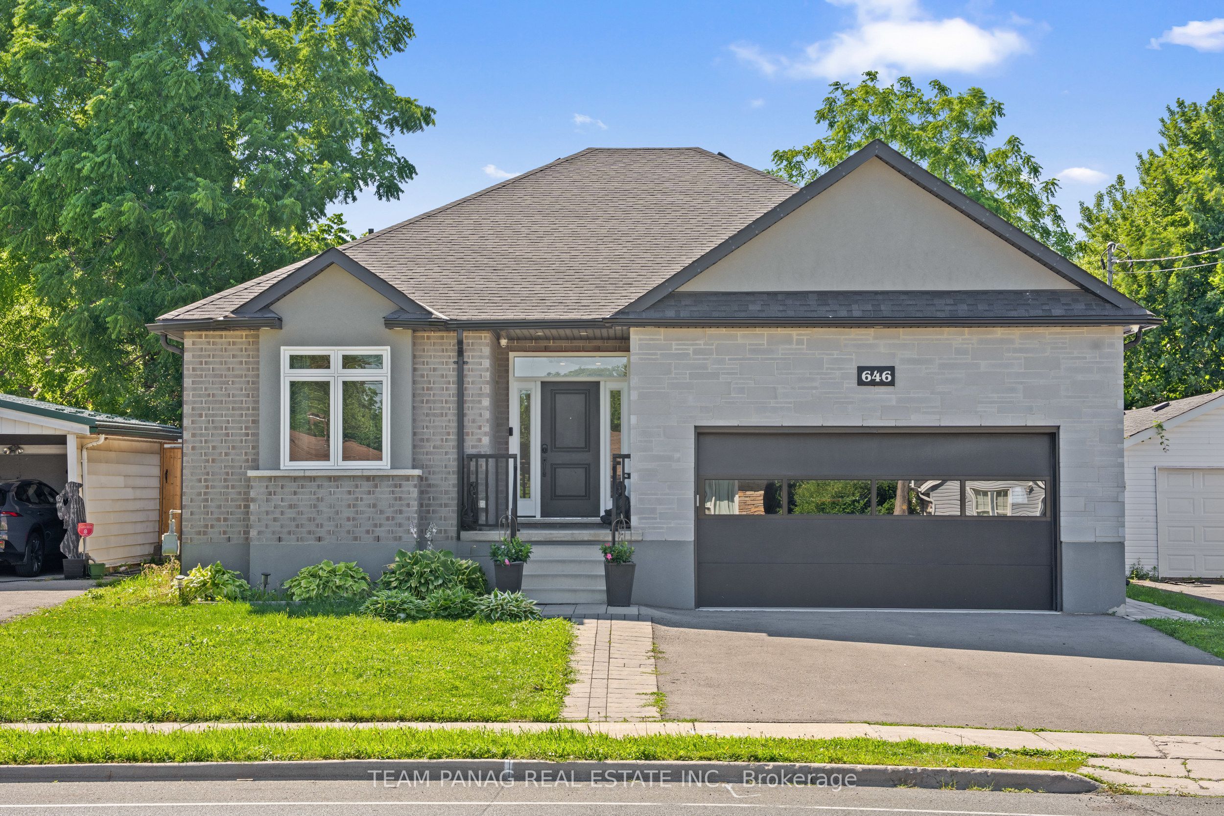 646 West 5th Street, Hamilton, ON L9C 3R2
