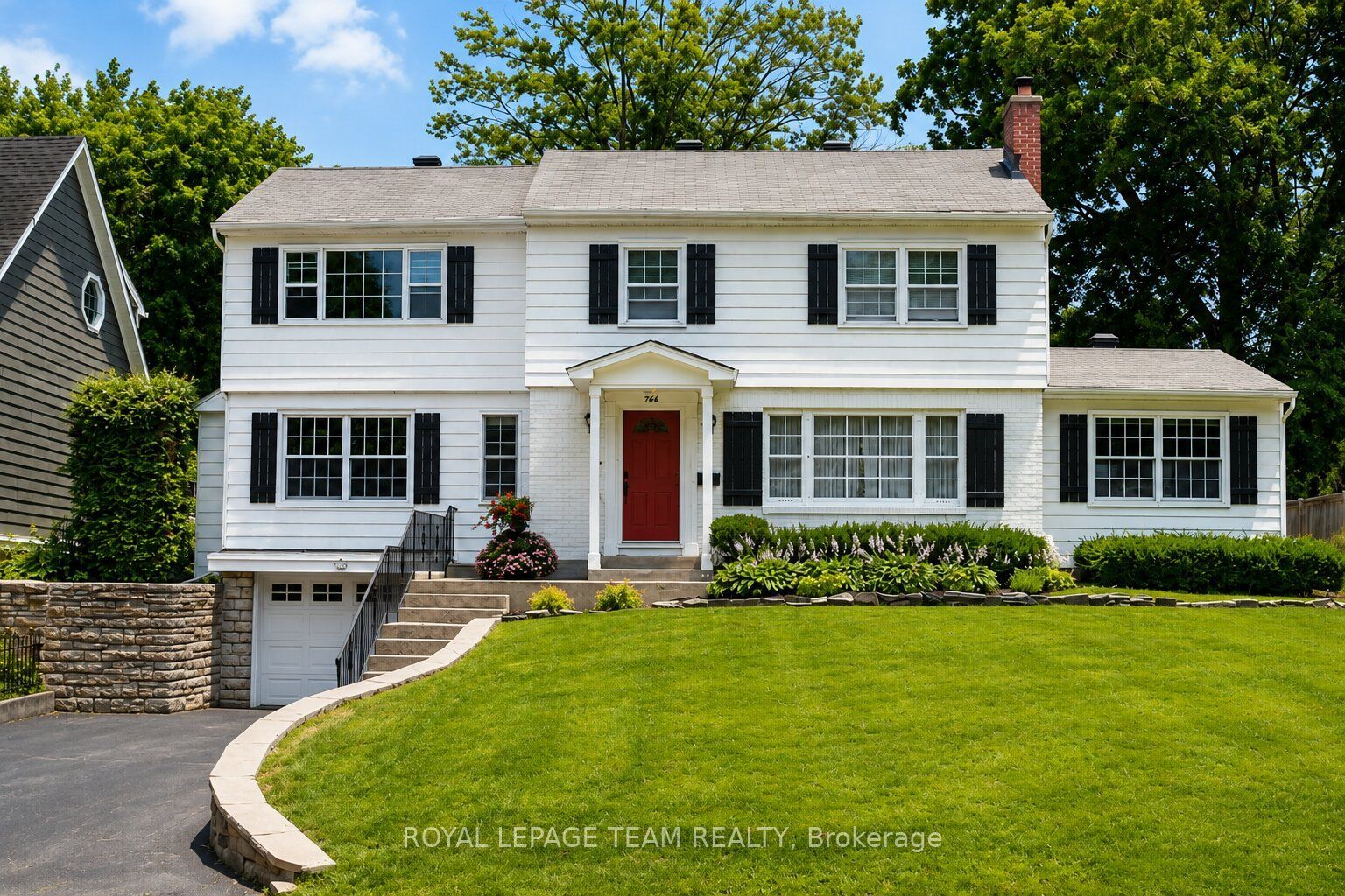 766 Eastbourne Avenue, Manor Park - Cardinal Glen and Area, ON K1K 0H7