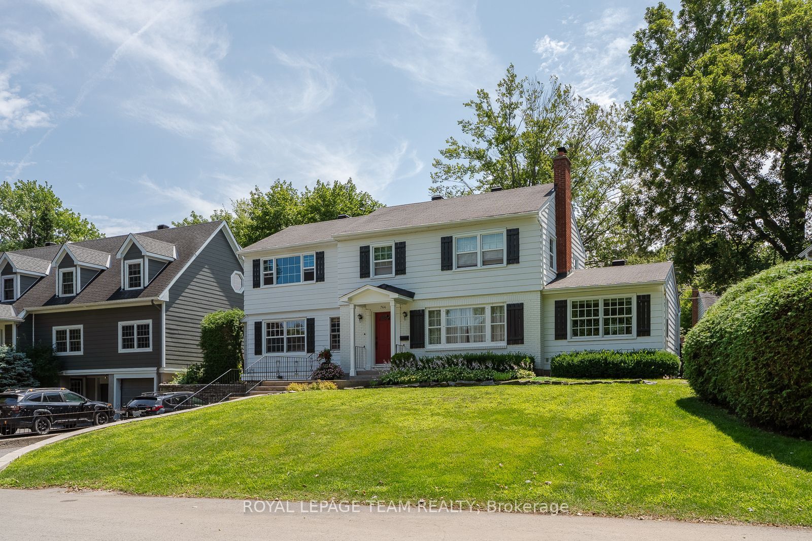 766 Eastbourne Avenue, Manor Park - Cardinal Glen and Area, ON K1K 0H7 photo 2