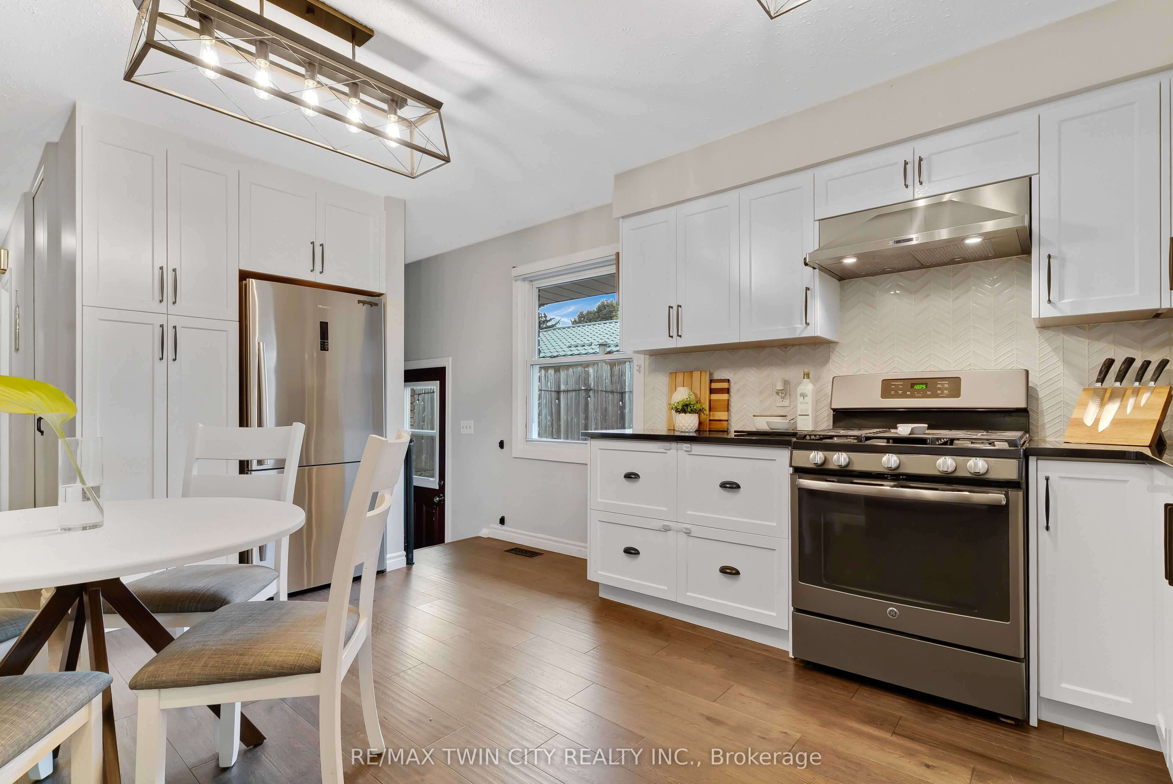 83 Kimberly Crescent, Kitchener, ON N2E 1C8 photo 5
