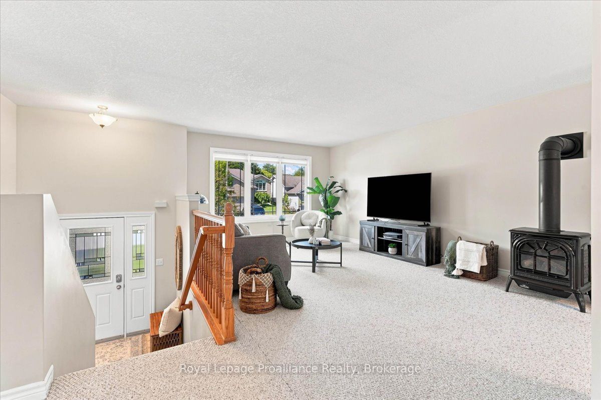 28 Kyle Court, Quinte West, ON K0K 2C0 photo 4