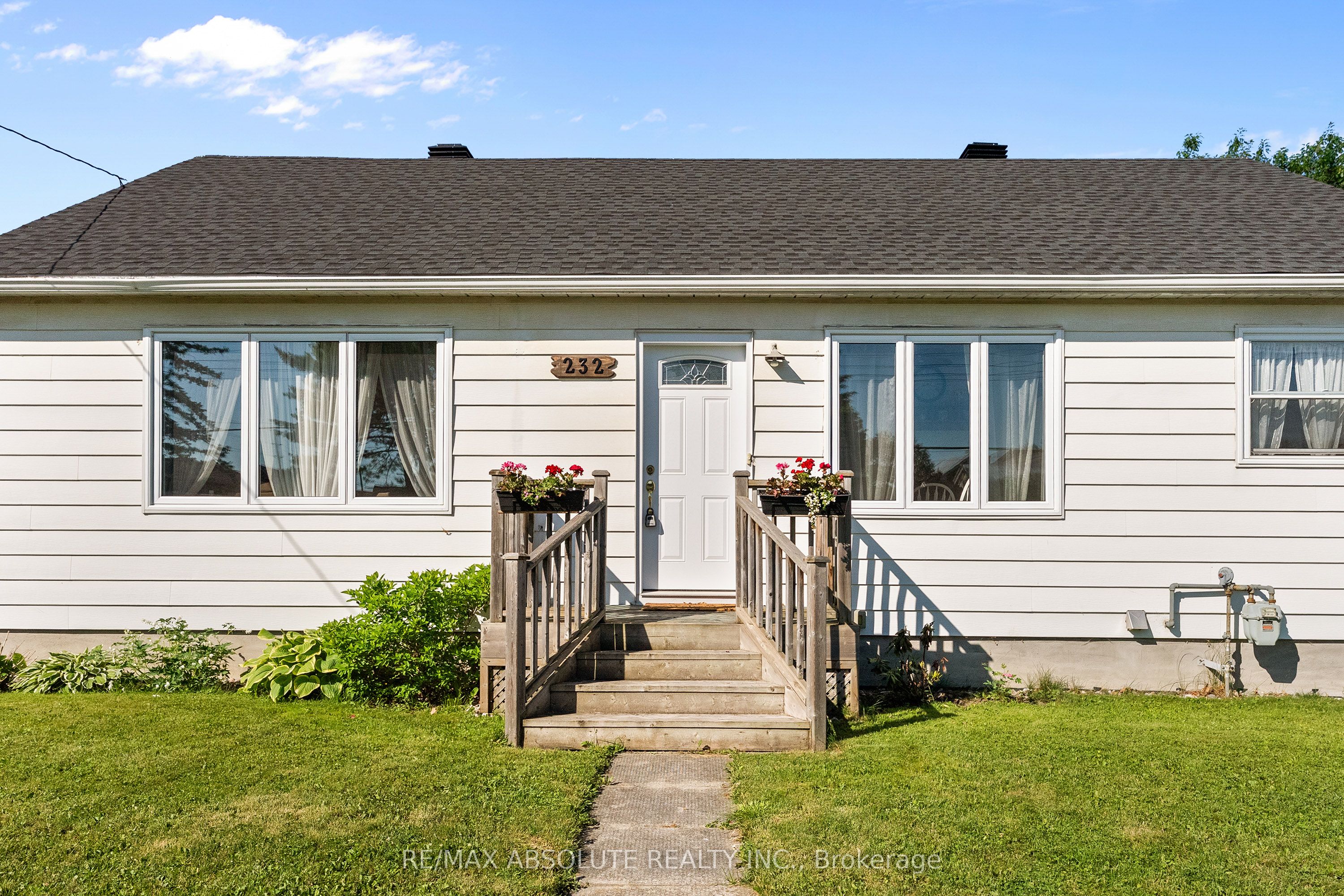 232 Alicia Street, Arnprior, ON K7S 1H2 photo 2