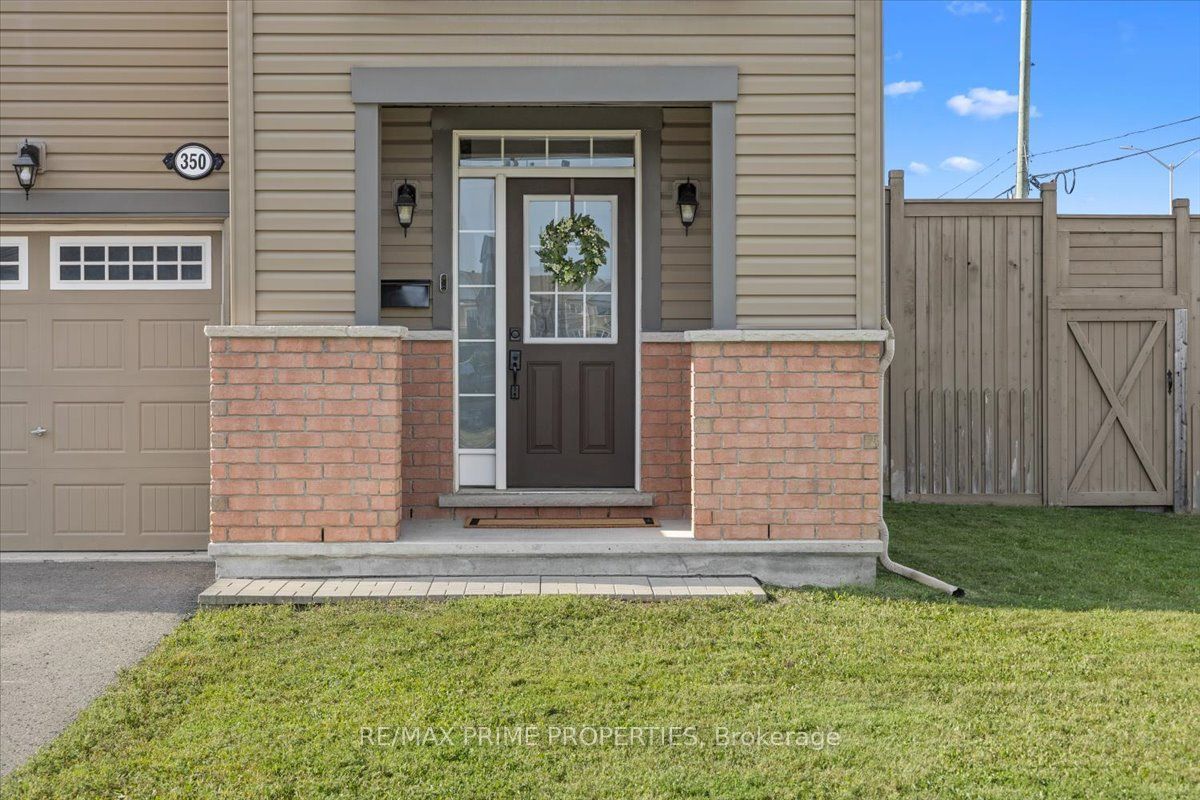 350 Sweetfern Crescent, Orleans - Cumberland and Area, ON K4A 1A5 photo 2