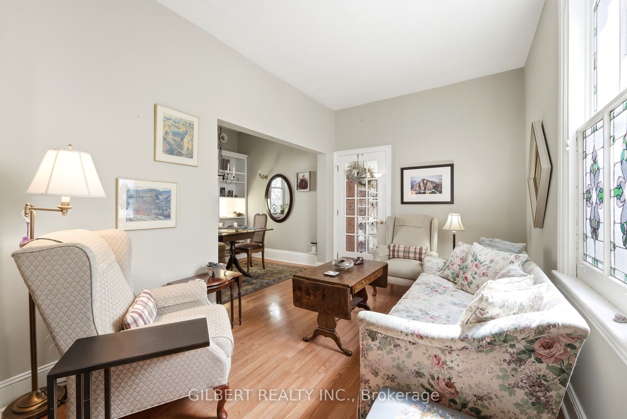 367 Charlton Avenue W, Hamilton, ON L8P 2E6 photo 3