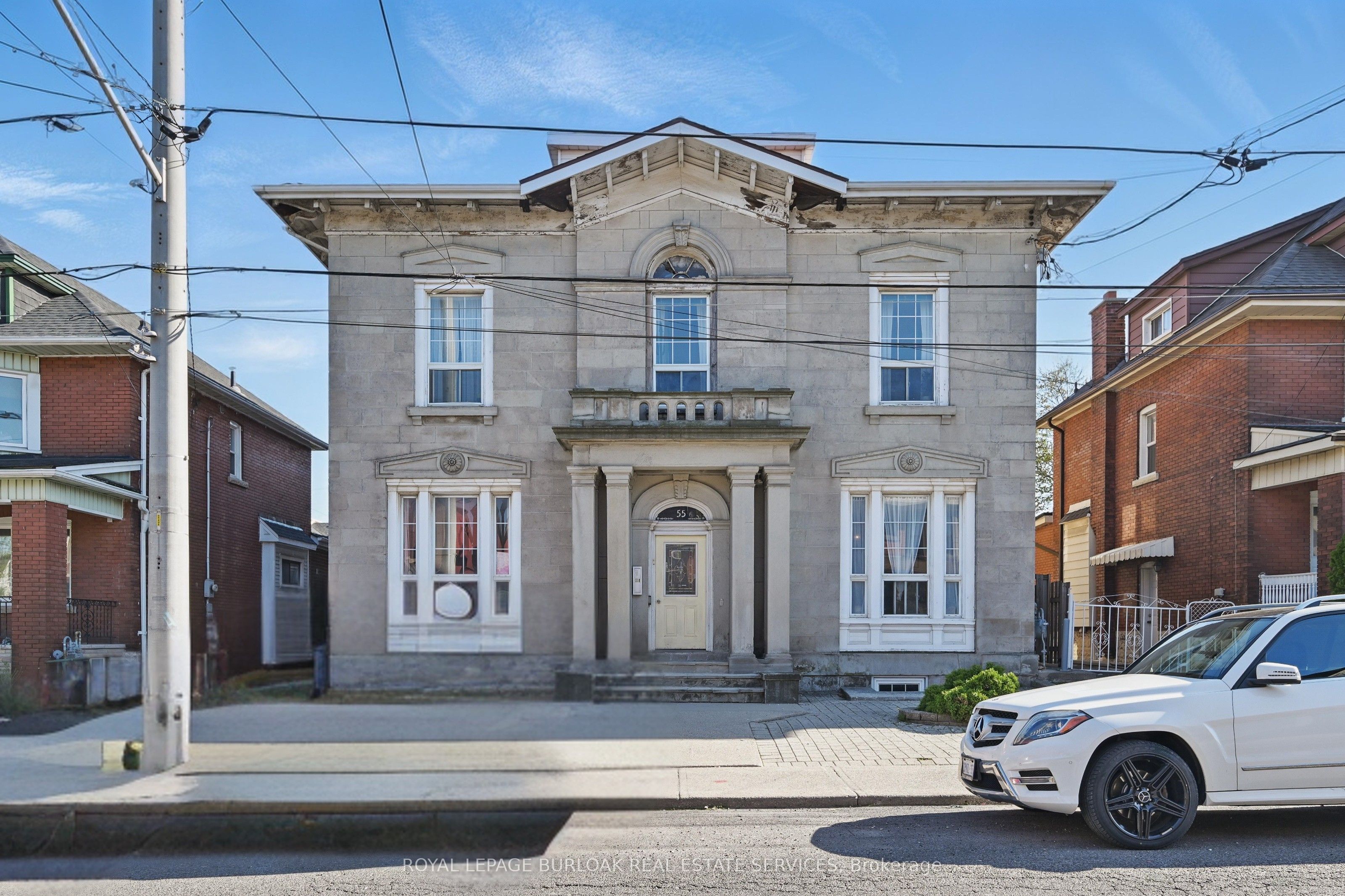 55 Barton Street W, Hamilton, ON L8L 1A3