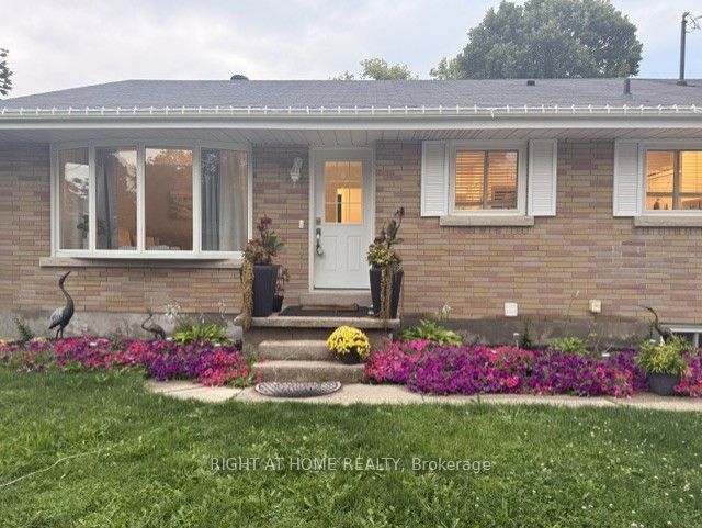 919 Rose Street, Cambridge, ON N3H 2G4 photo 2