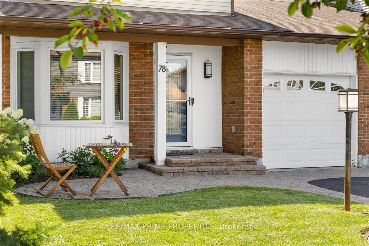78 Fieldgate Drive, Barrhaven, ON K2J 1T9 photo 2