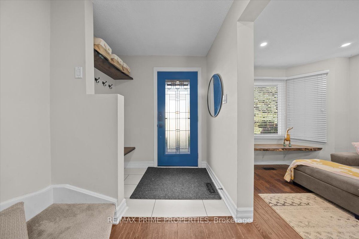 78 Fieldgate Drive, Barrhaven, ON K2J 1T9 photo 3