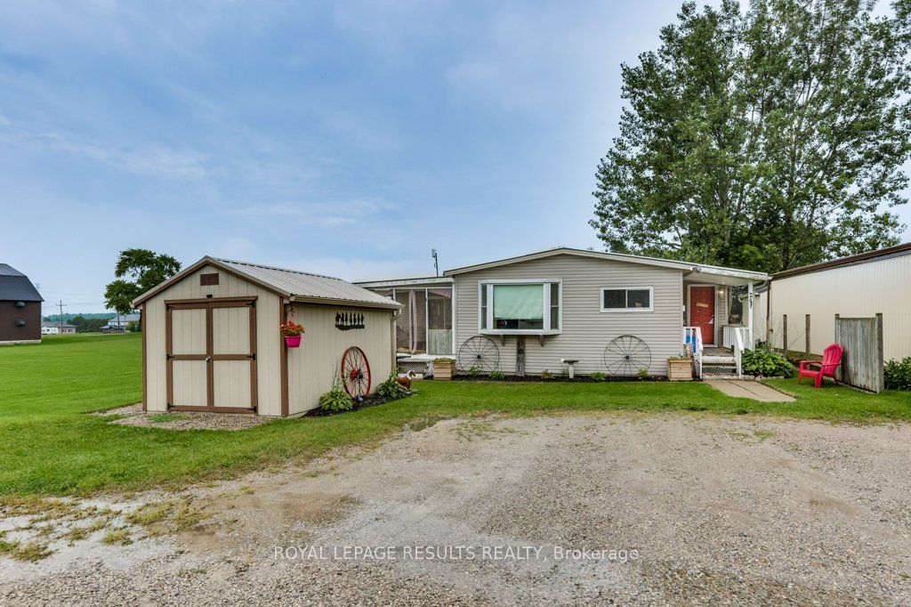 24 Pineview Avenue, Malahide, ON N0L 2J0 photo 2