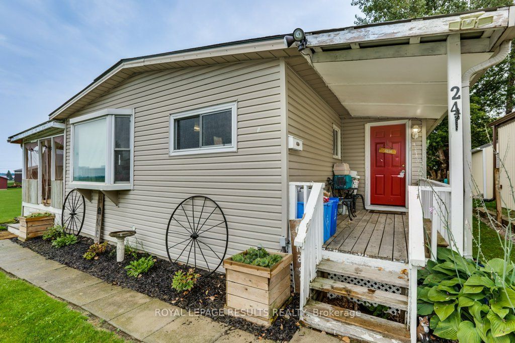 24 Pineview Avenue, Malahide, ON N0L 2J0 photo 4