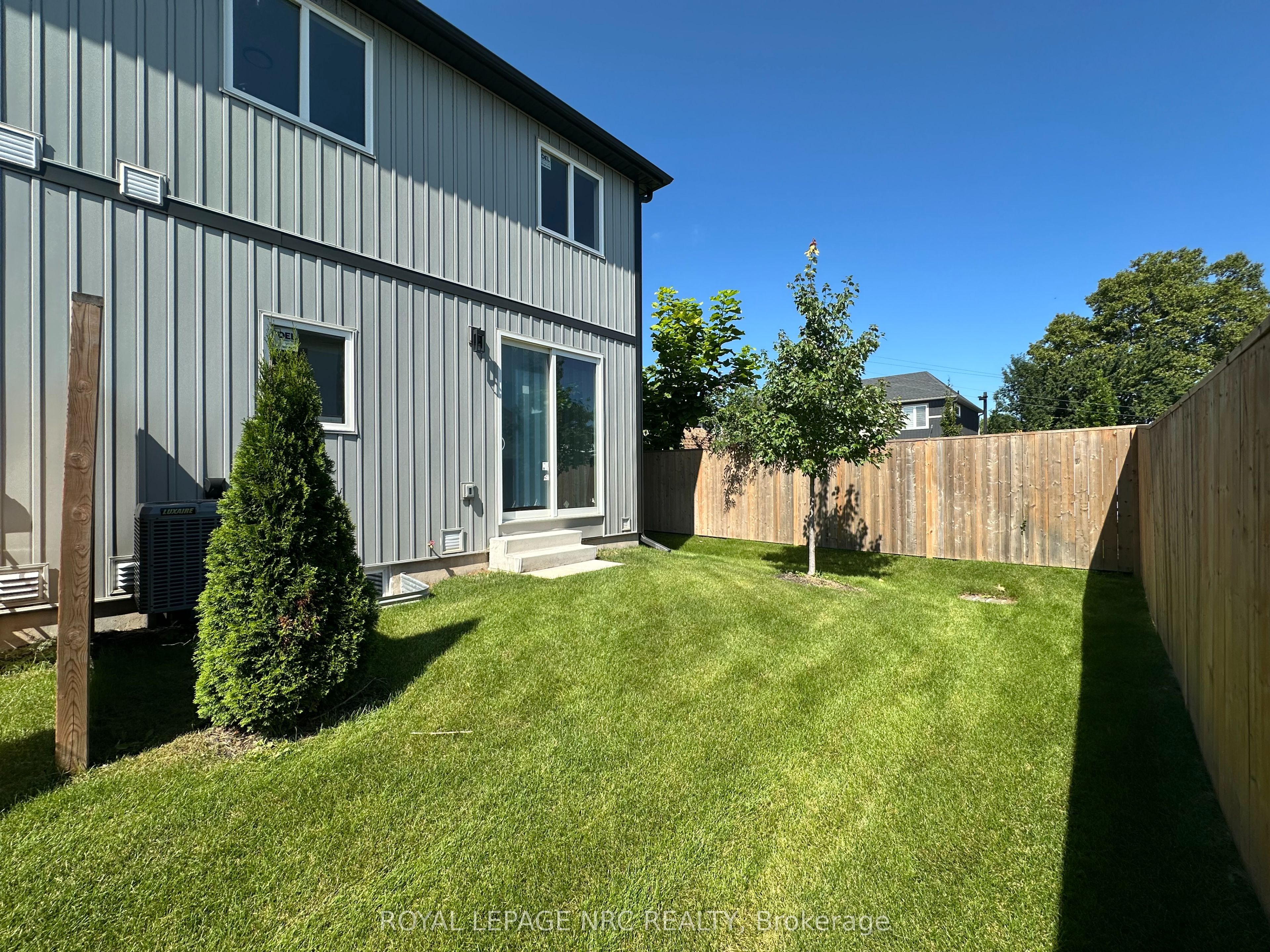 121A Moffatt Street 30, St. Catharines, ON L2P 0G4 photo 5