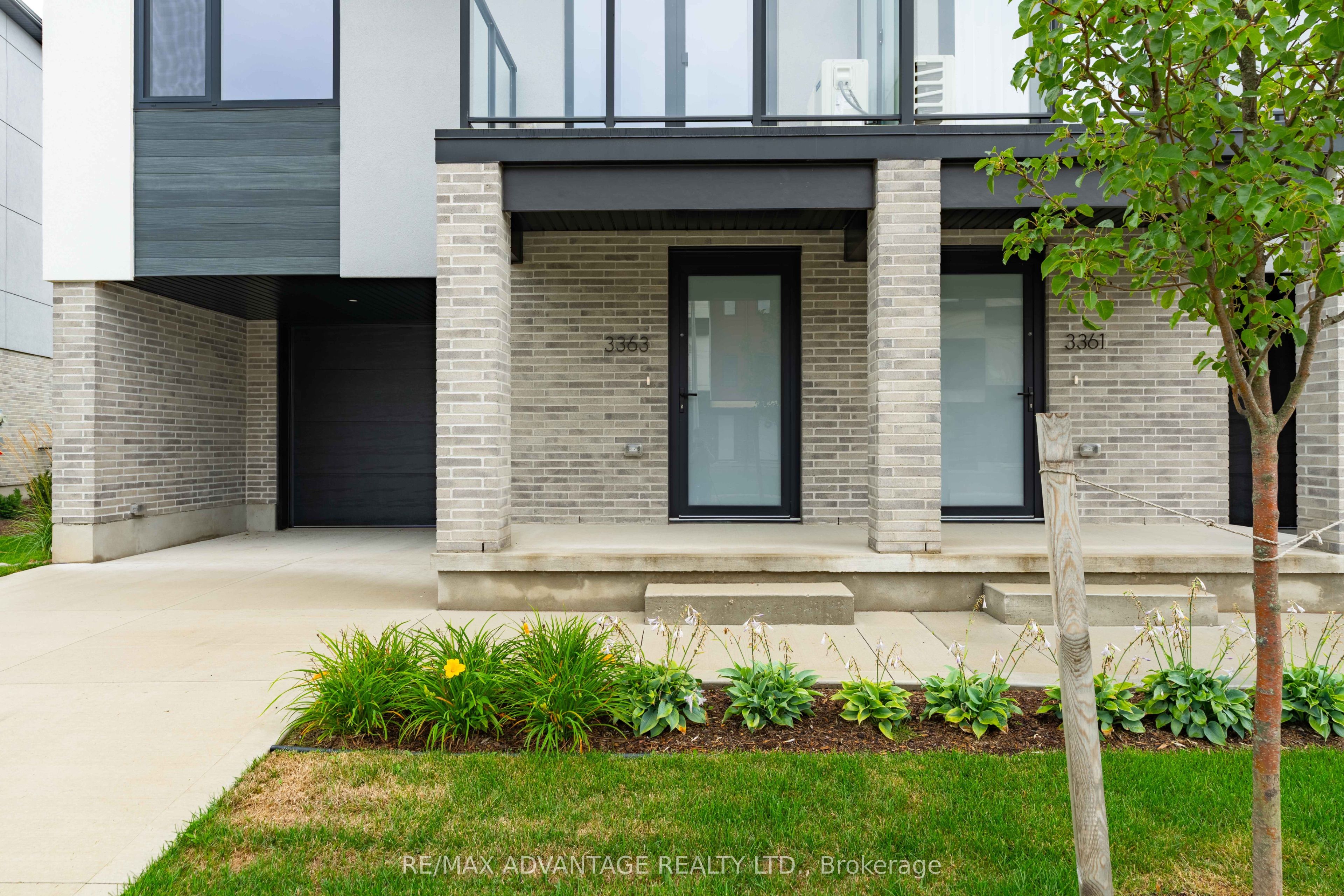3363 David Milne Way, London South, ON N6L 0B9 photo 2