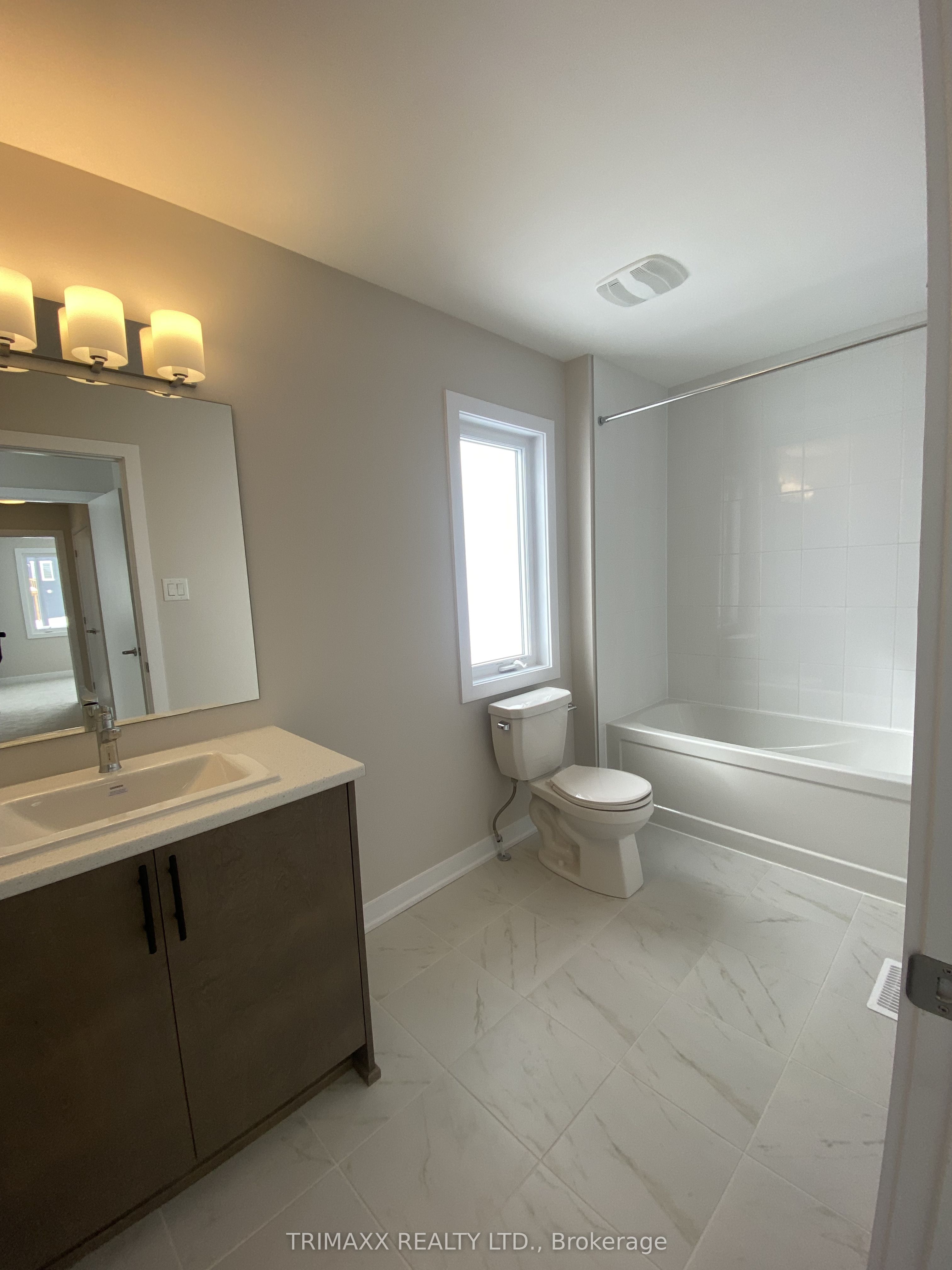 690 Expansion Road, Barrhaven, ON K2J 7G4 photo 3