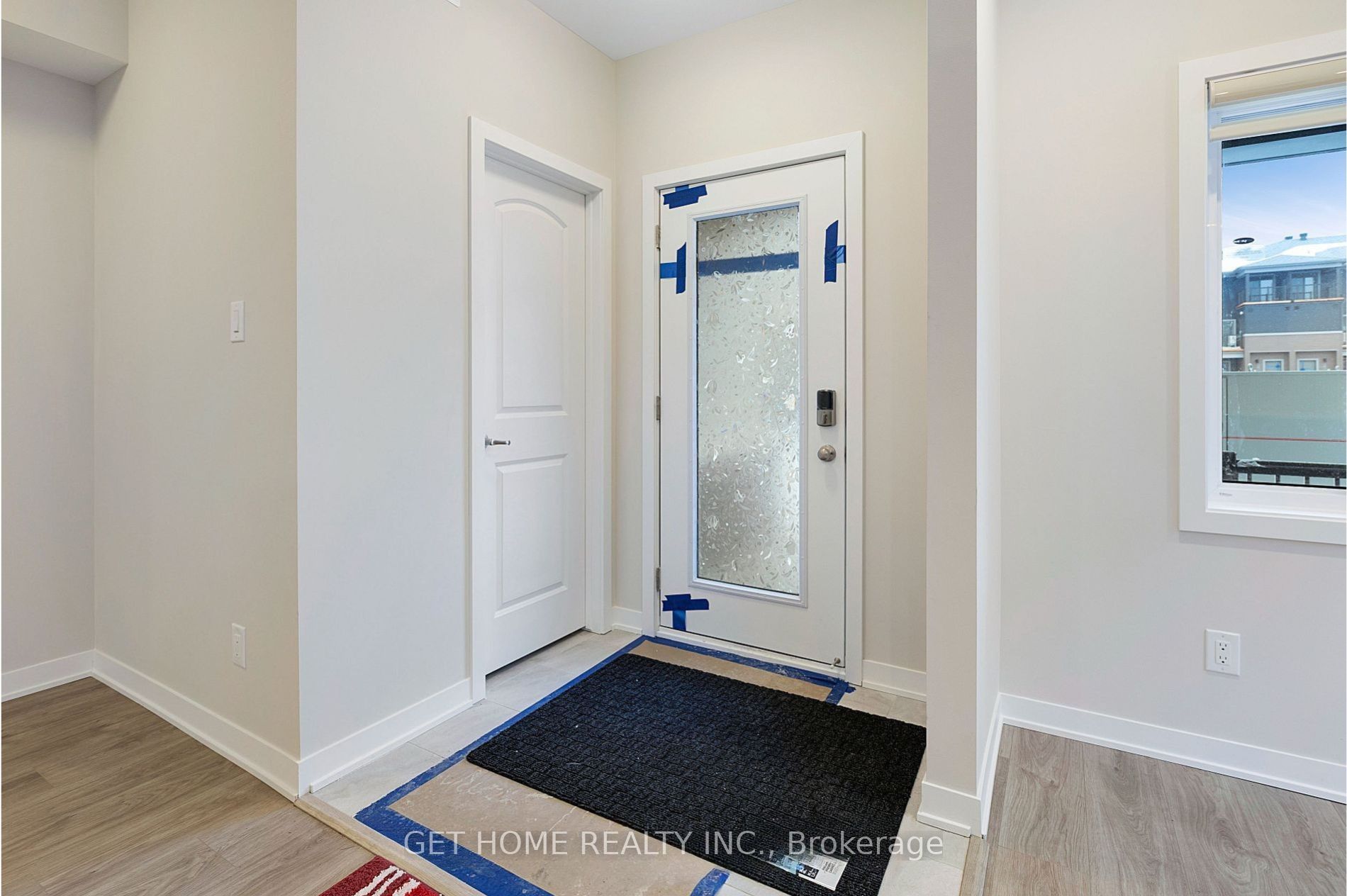 900 Parnian Private, Barrhaven, ON K2J 7K6 photo 3