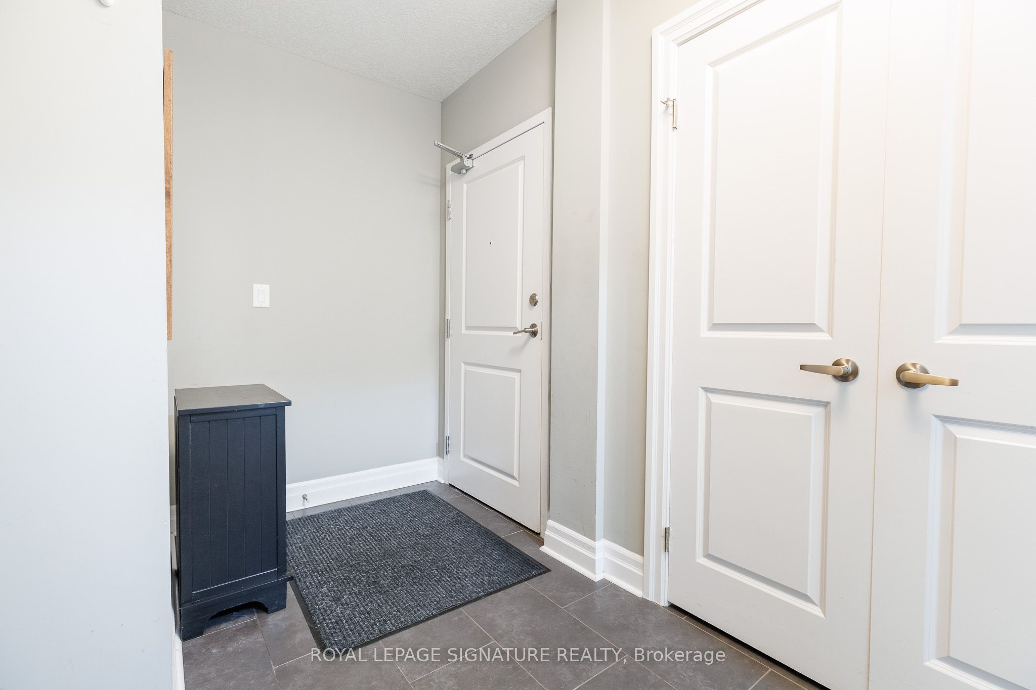 240 Villagewalk Boulevard 211, London North, ON N6G 0P6 photo 2