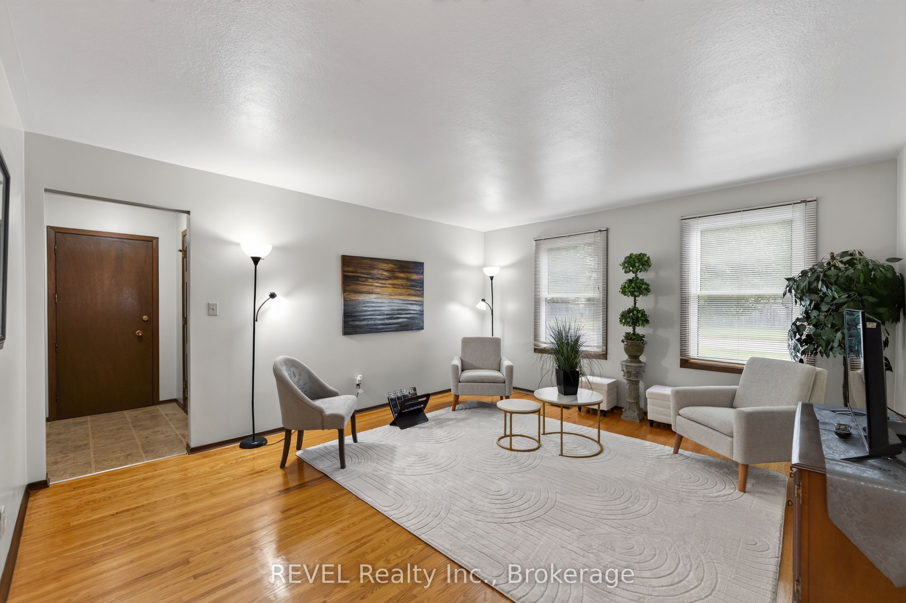 36 Manor Road, St. Catharines, ON L2N 3B5 photo 2