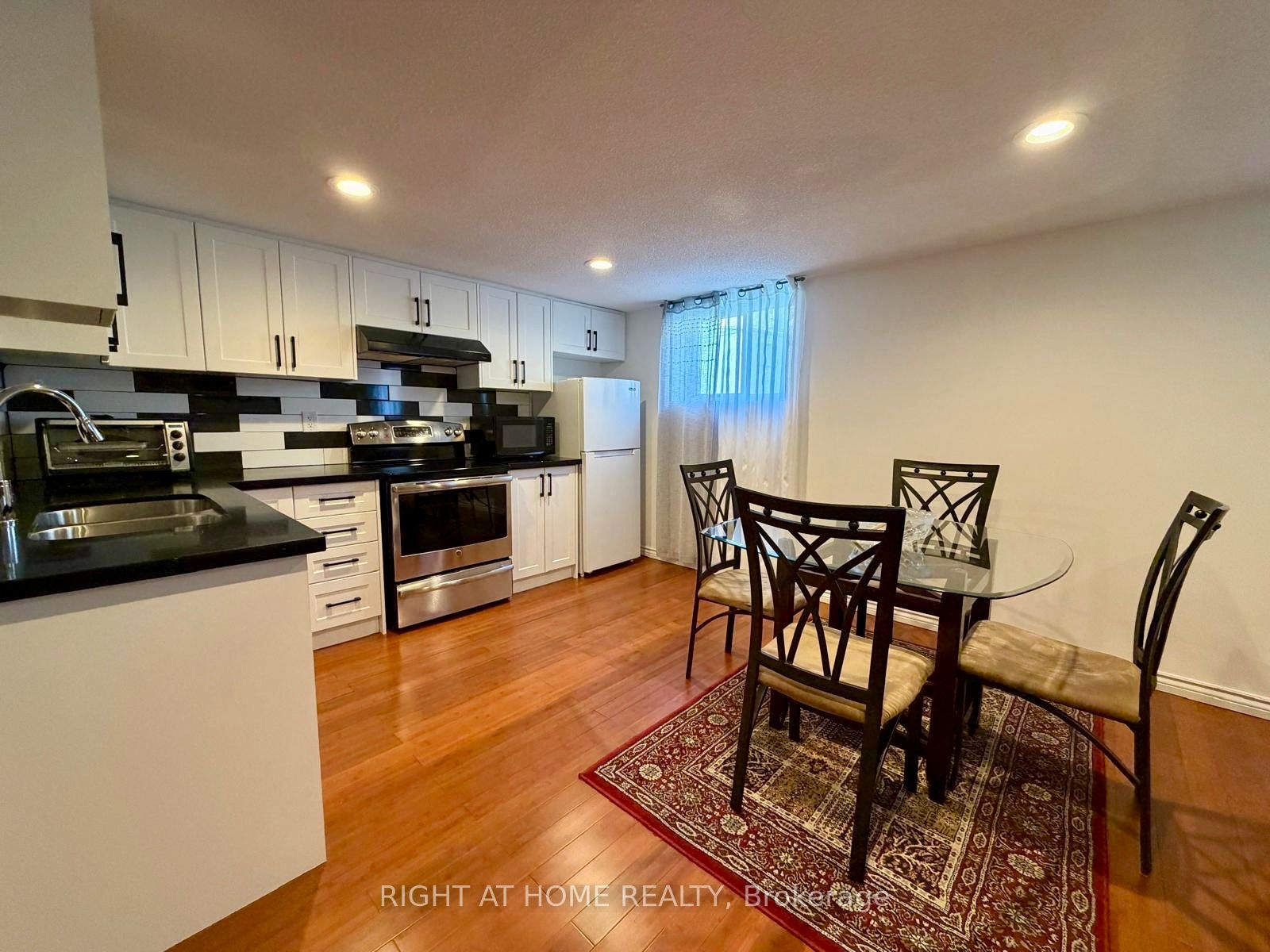 84 Juniper Drive, Hamilton, ON L8E 4G6 photo 4
